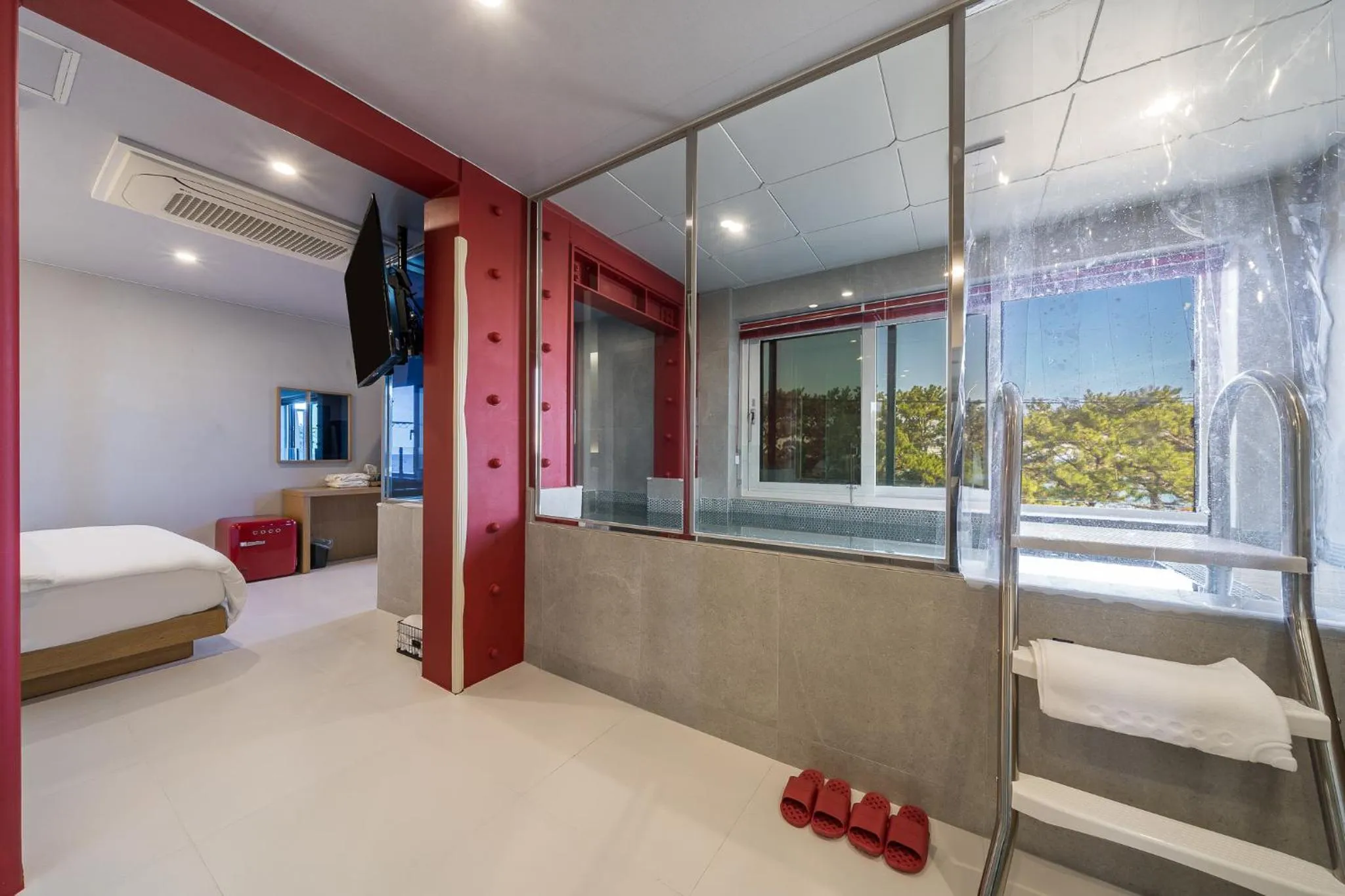 Photo of the whole room, Bed in From H Brown Dot Hotel Gyeongju Yangnam