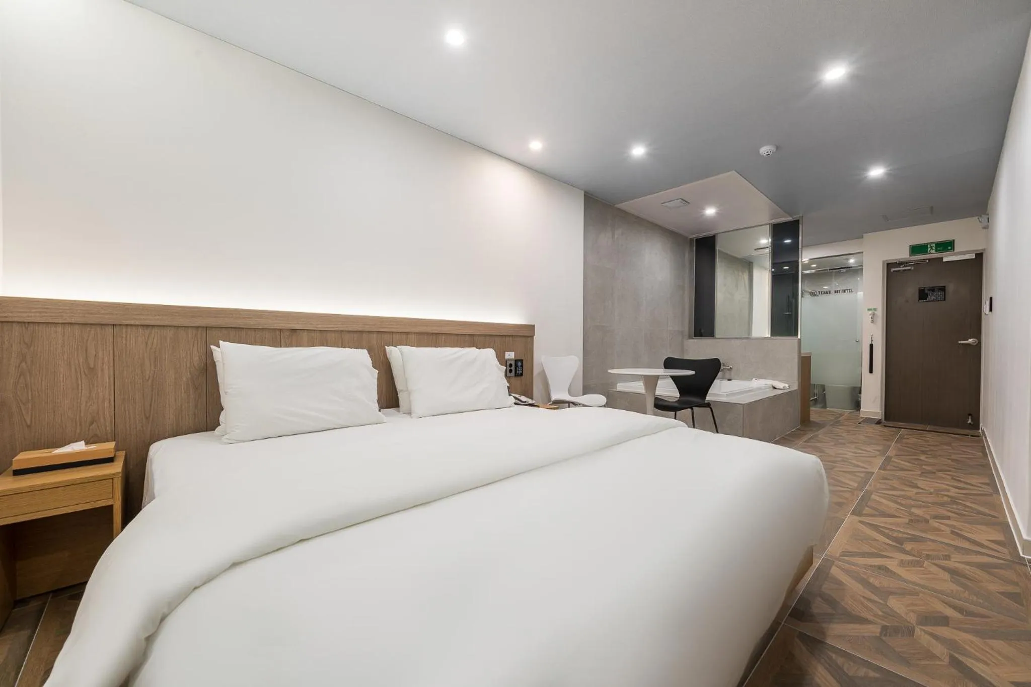 Bed in From H Brown Dot Hotel Gyeongju Yangnam