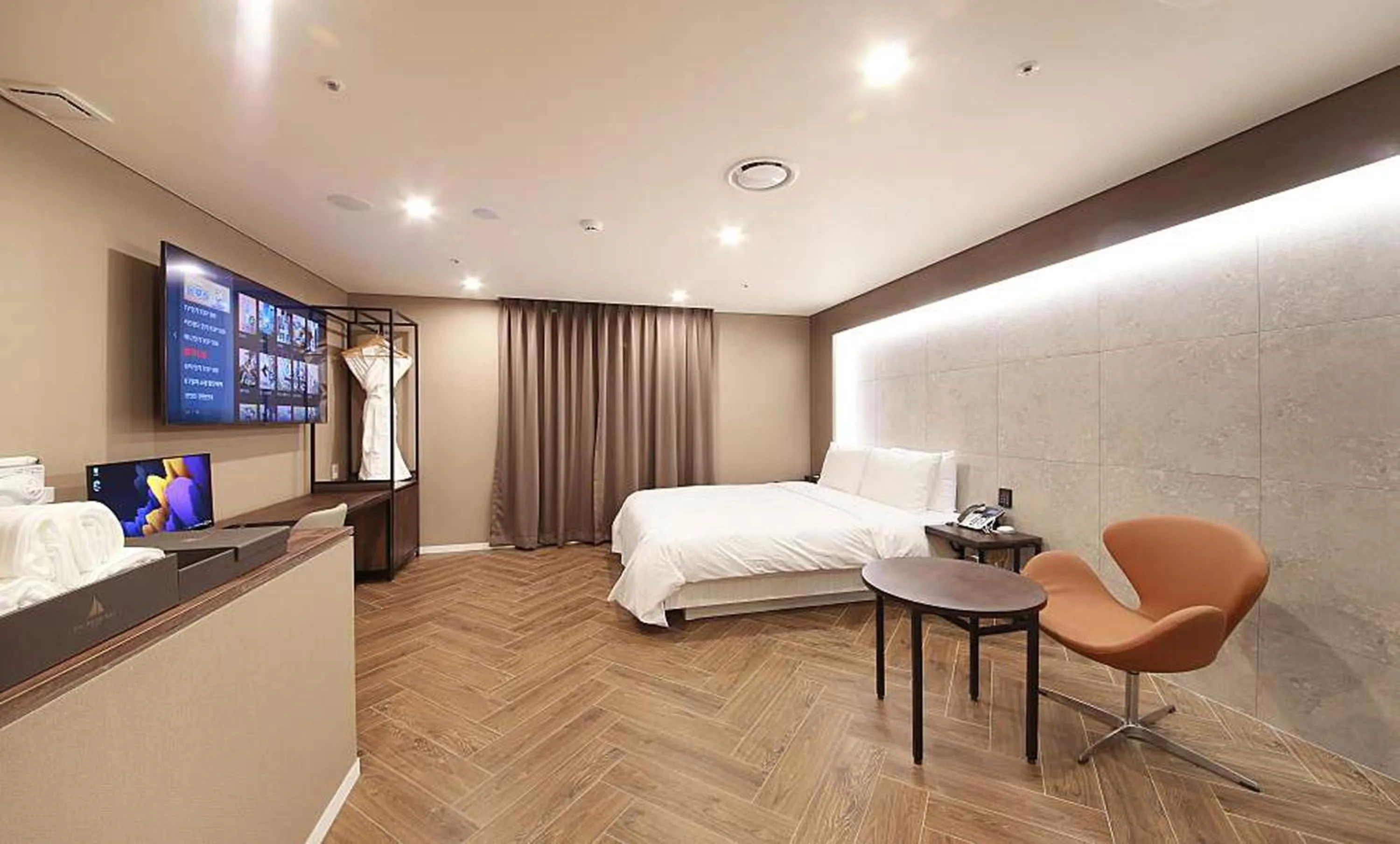 Bed in Restia Incheon Bay Hotel