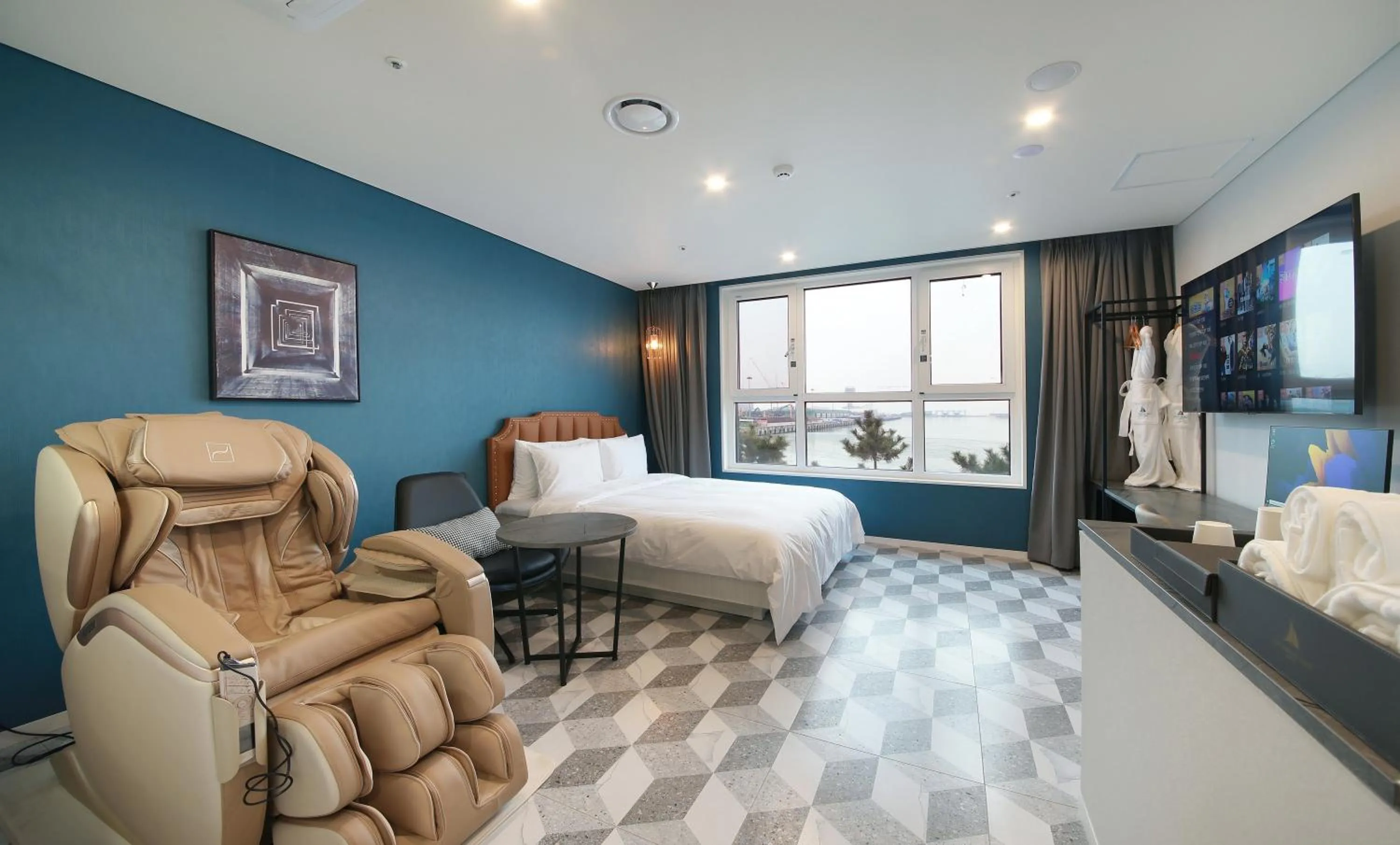 Bedroom, Bed in Restia Incheon Bay Hotel