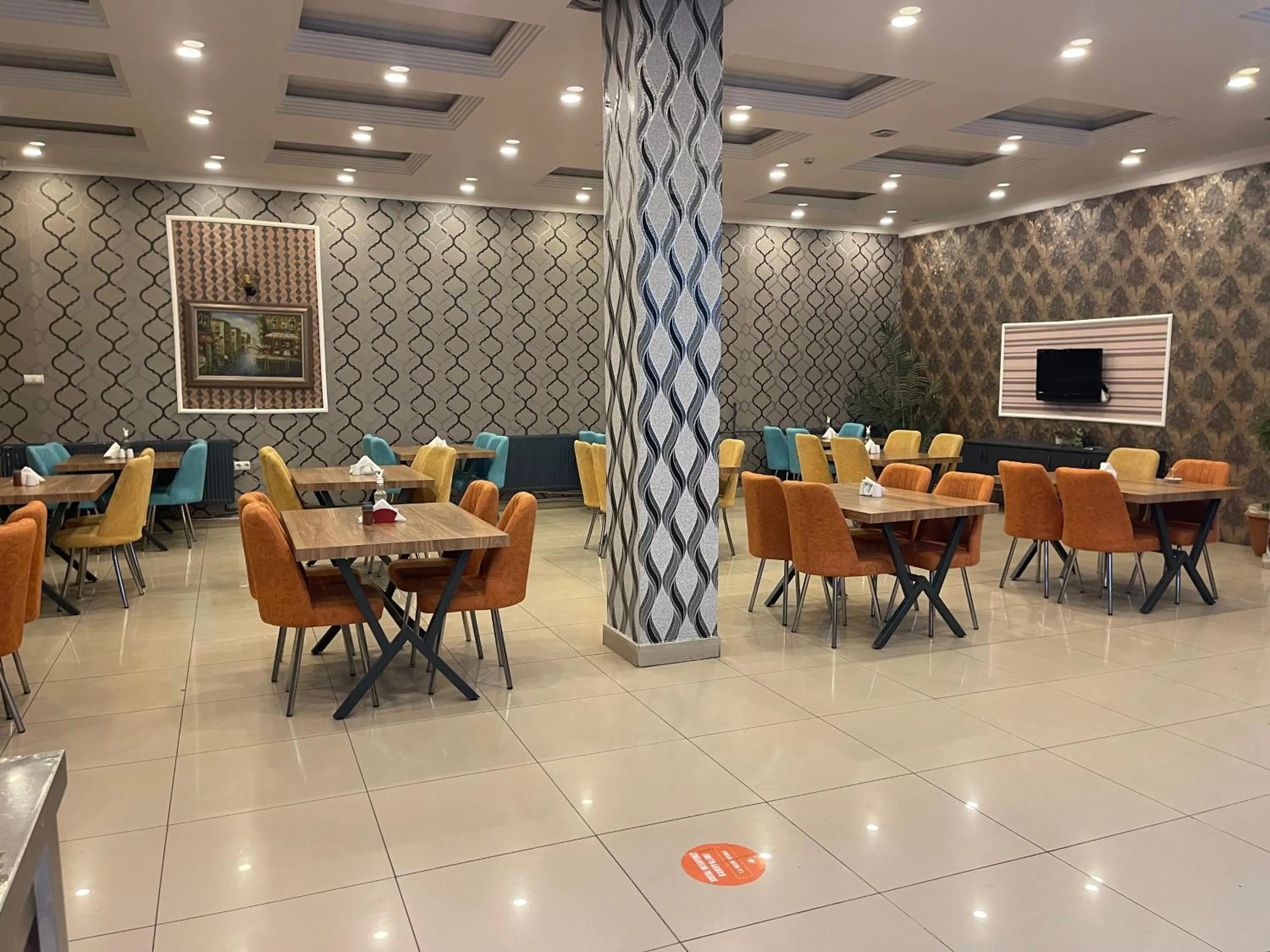 Restaurant/places to eat in Madi Hotel Ankara