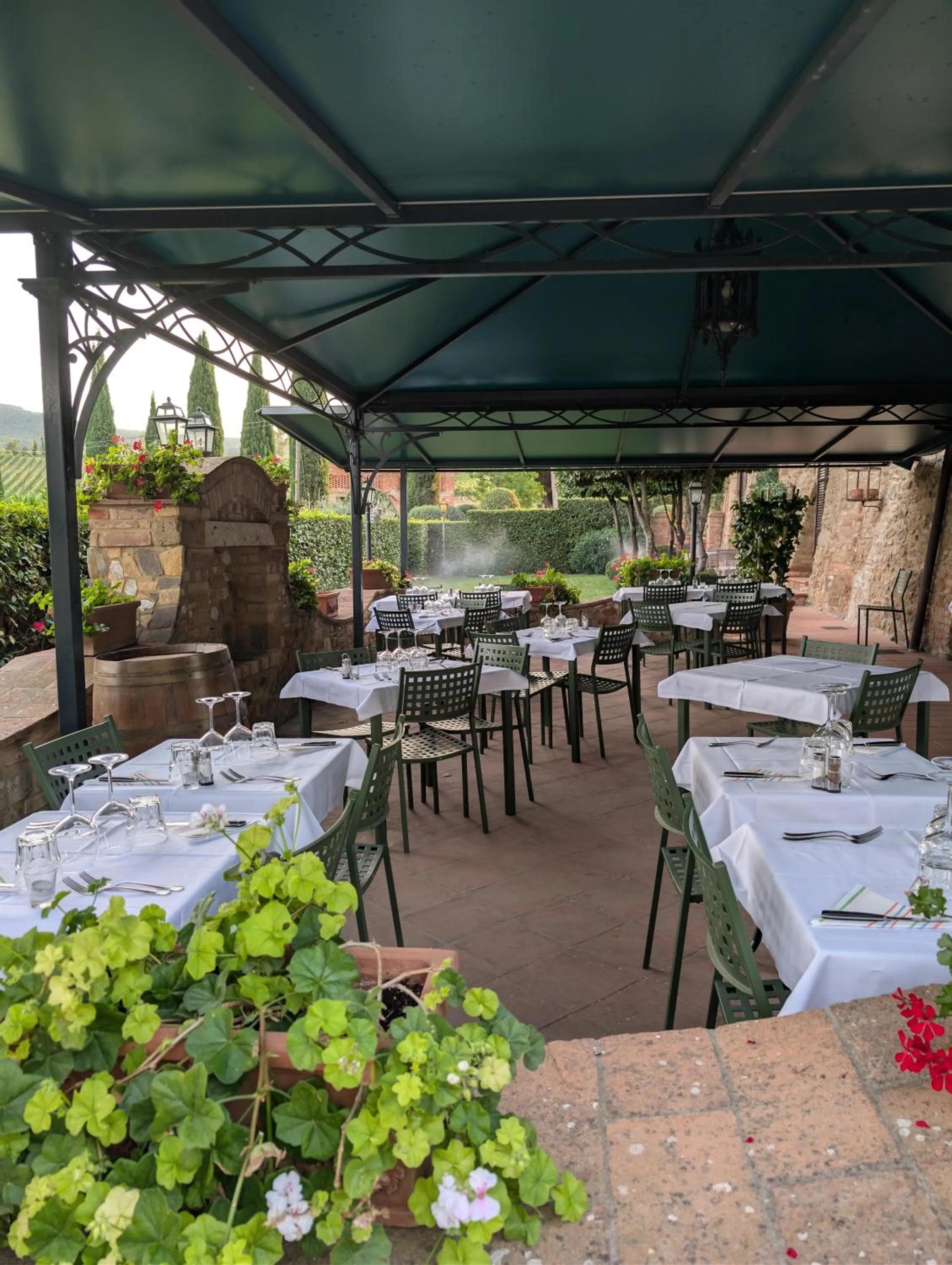 Restaurant/places to eat in Il Casale Del Cotone