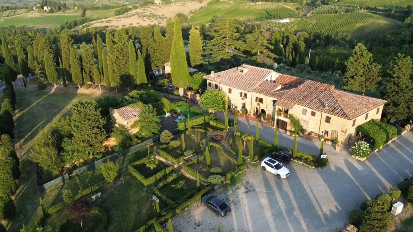 Property building in Il Casale Del Cotone