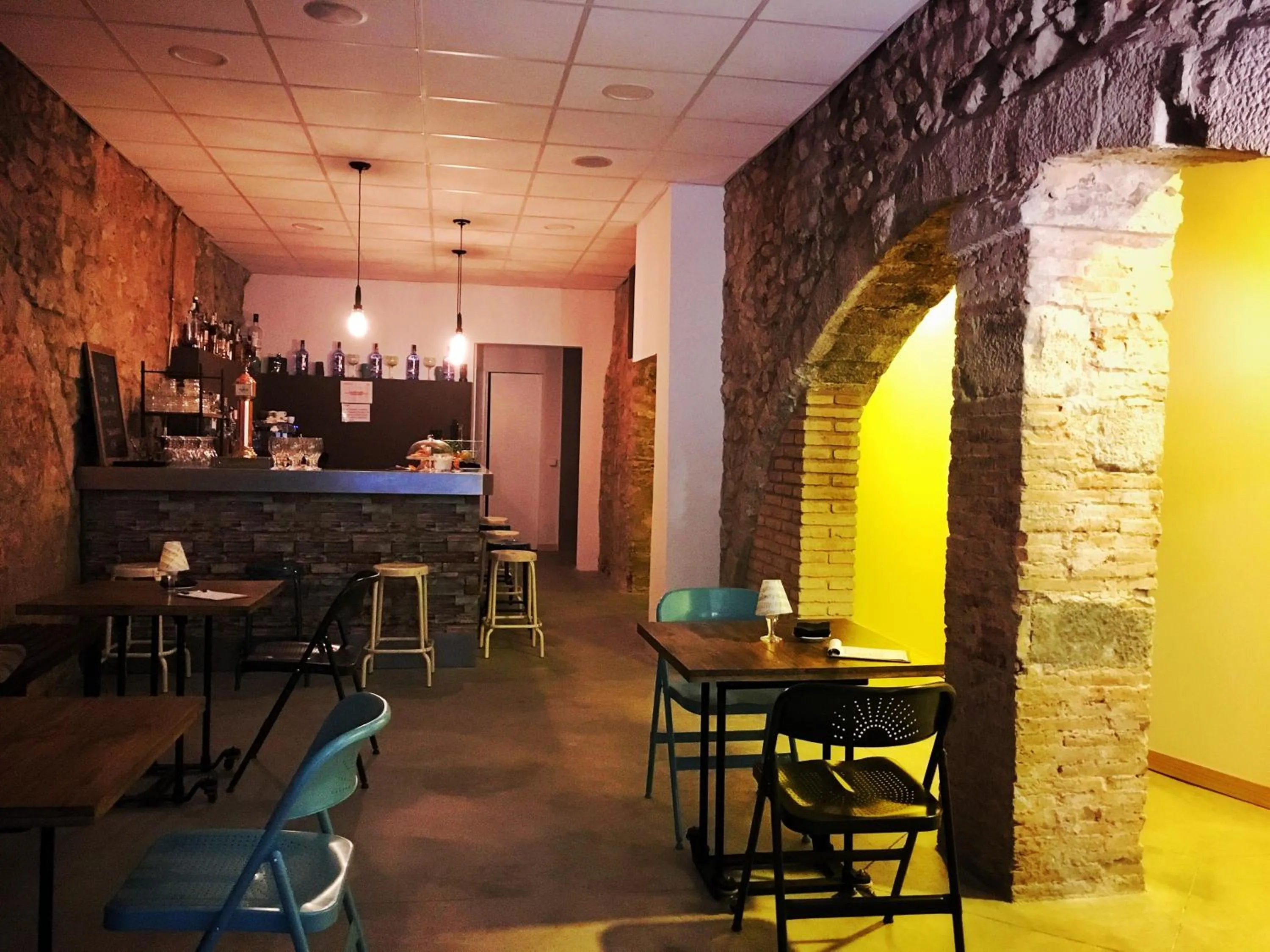 Restaurant/places to eat in Girona Housing Ginesta 9