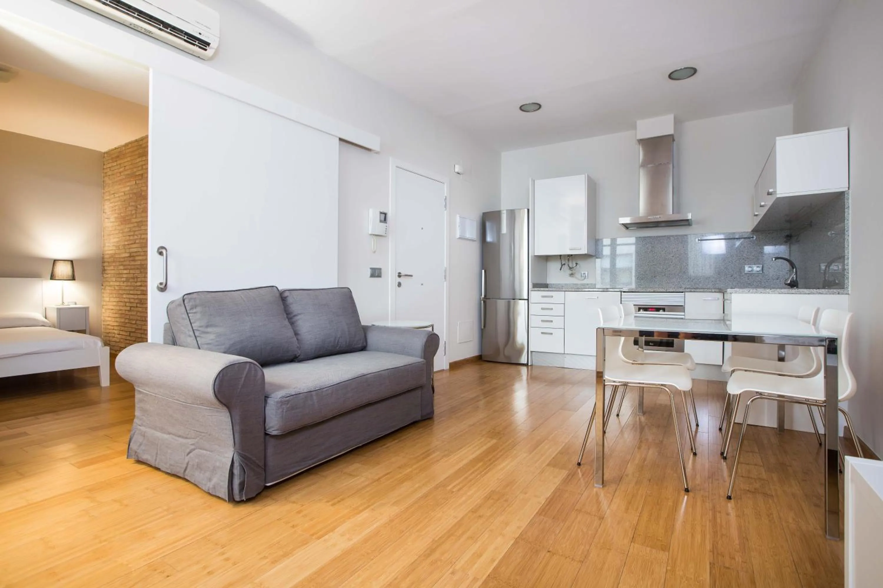 Kitchen or kitchenette in Girona Housing Ginesta 9