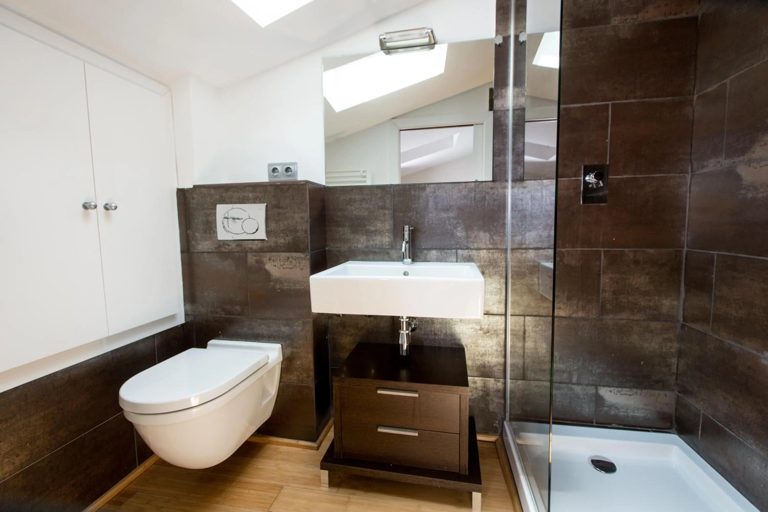 Bathroom in Girona Housing Ginesta 9