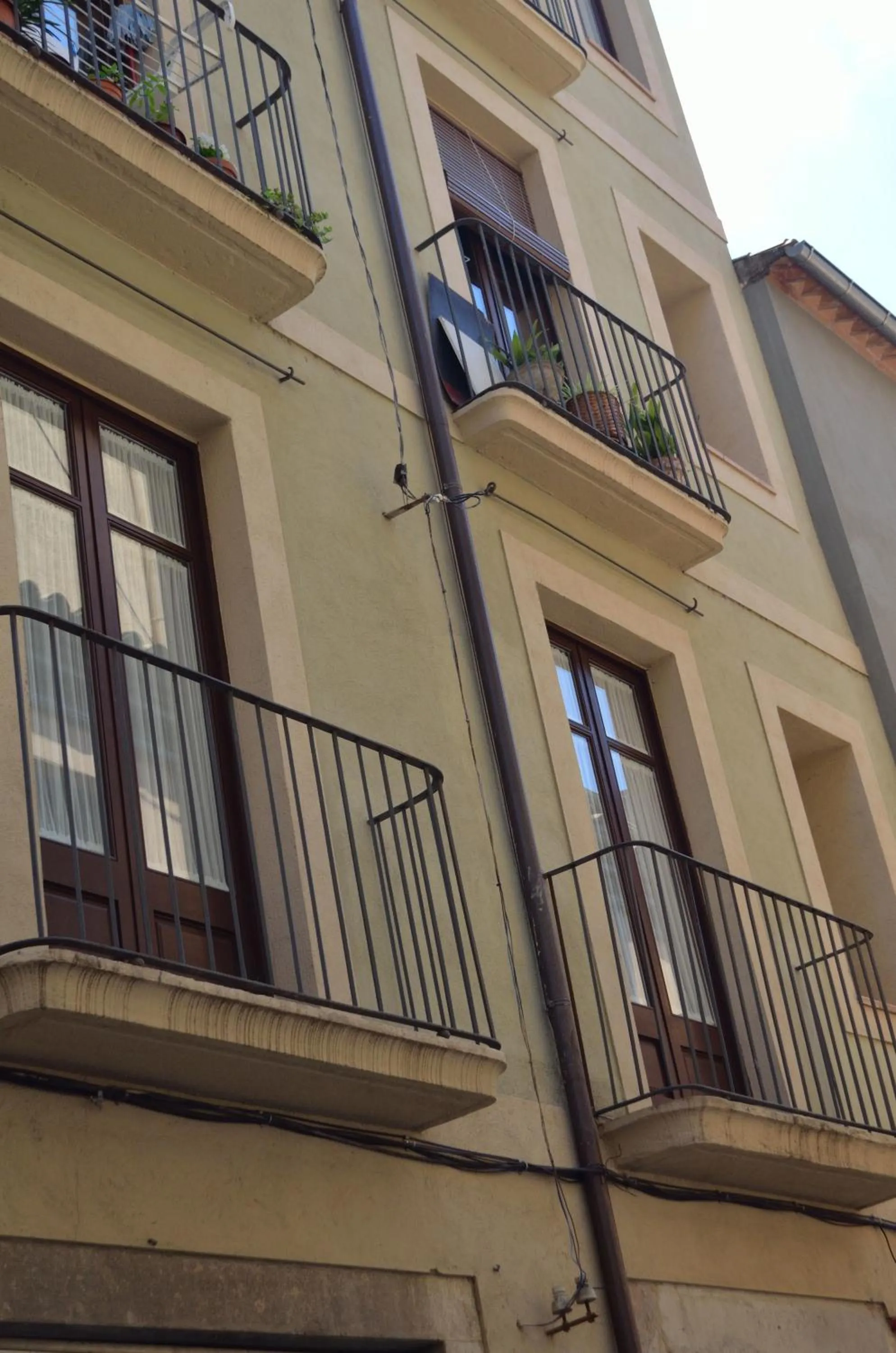 Facade/entrance in Girona Housing Ginesta 9