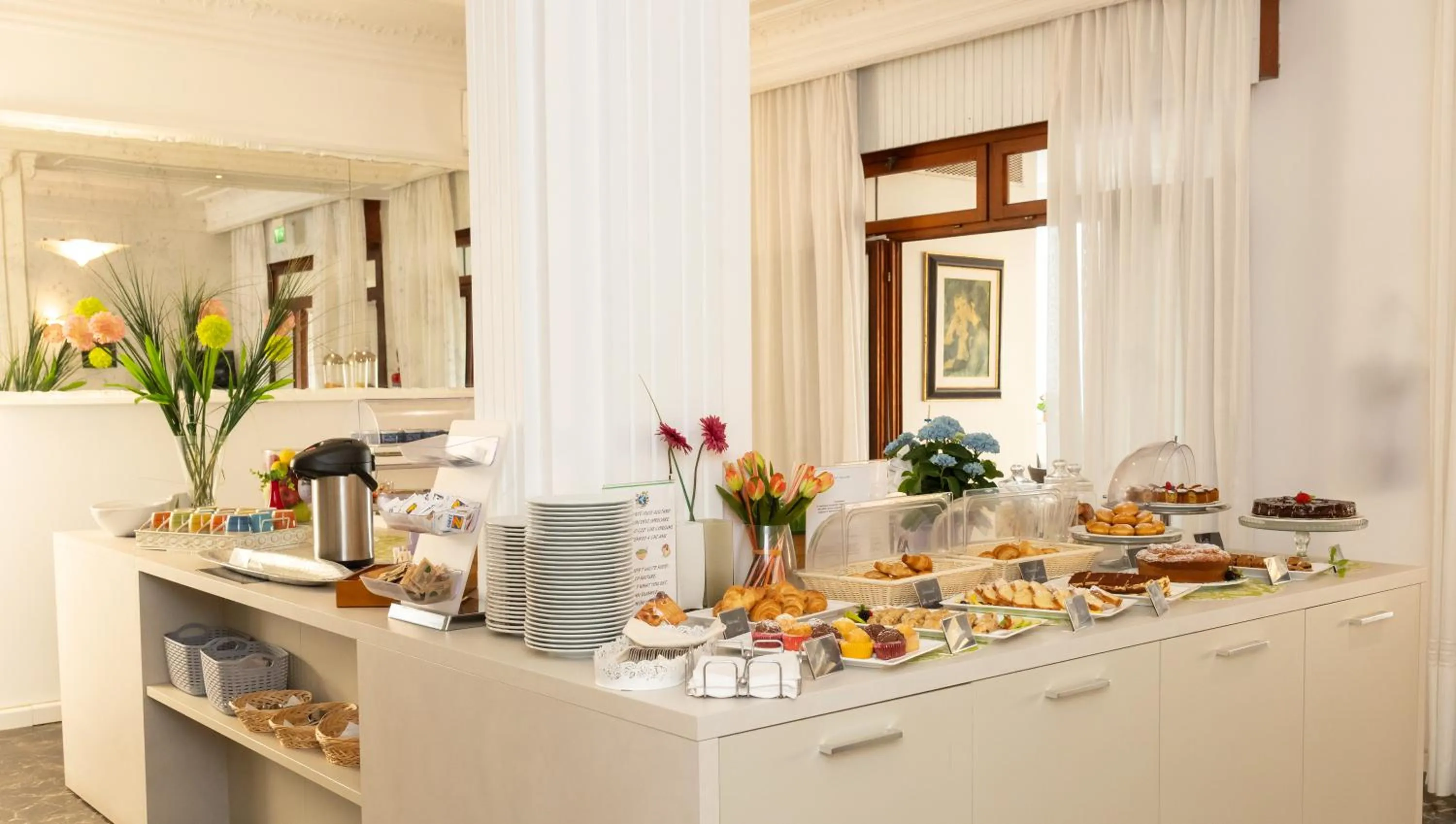 Breakfast in Hotel Smeraldo