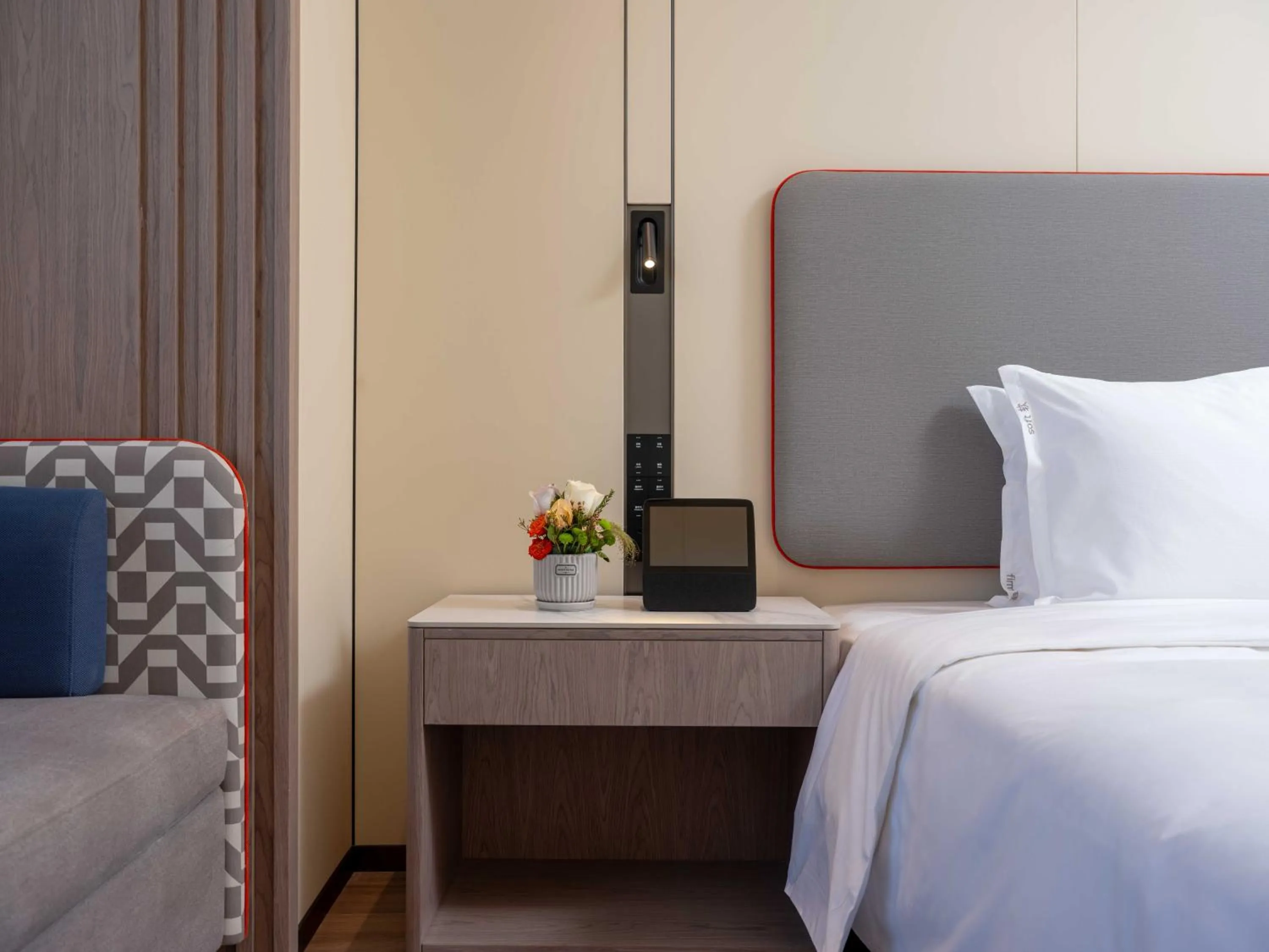 Bed in Holiday Inn Express Turpan, an IHG Hotel