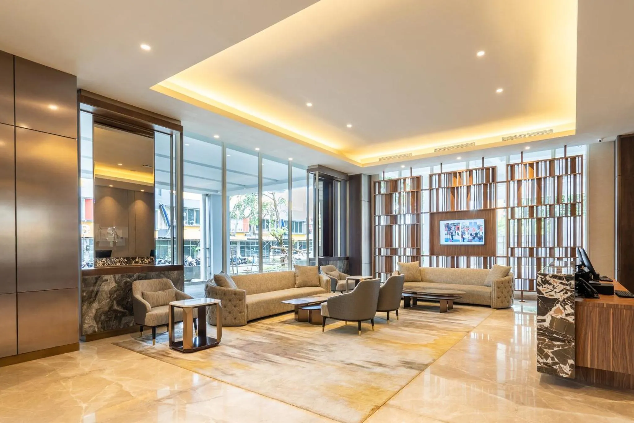 Property building in Holiday Inn Express & Suites Banjarmasin by IHG