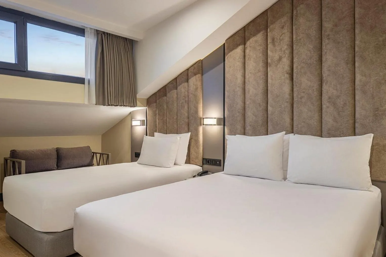 Photo of the whole room, Bed in Garner Hotel Istanbul - Airport Arnavutkoy by IHG