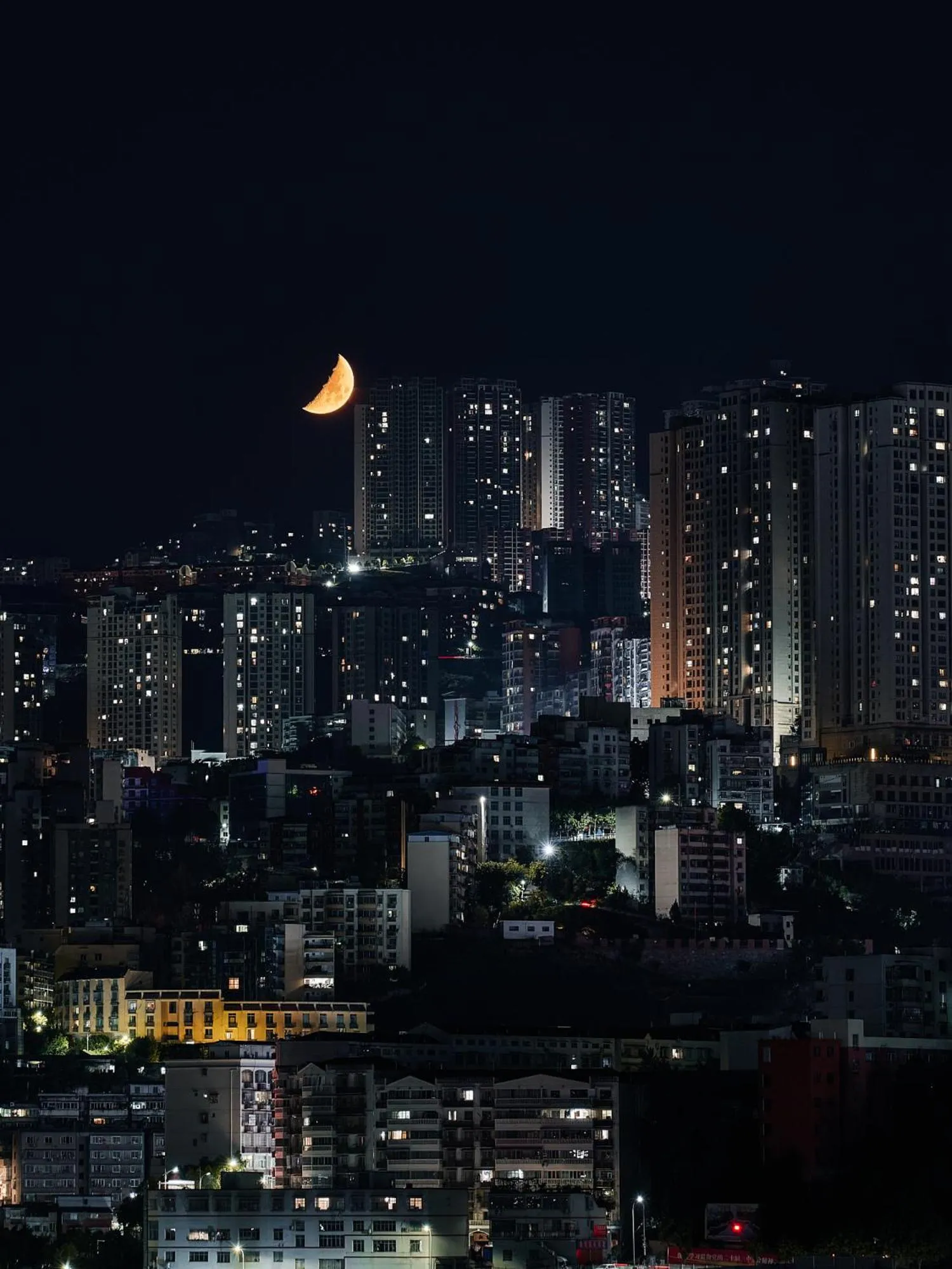 Night in HUALUXE Hotels and Resorts Chongqing Wushan by IHG