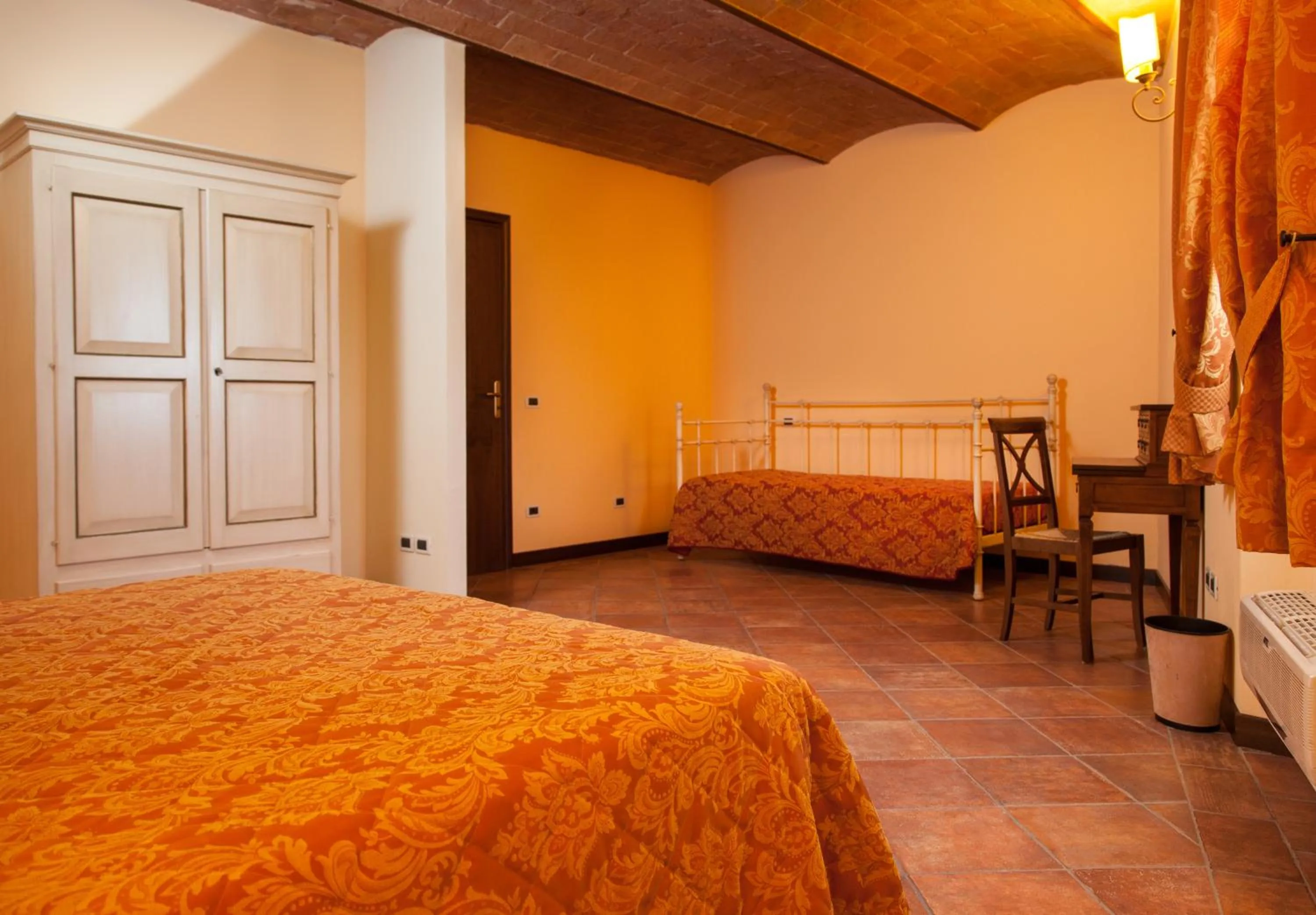 Bedroom, Bed in Villa Borri