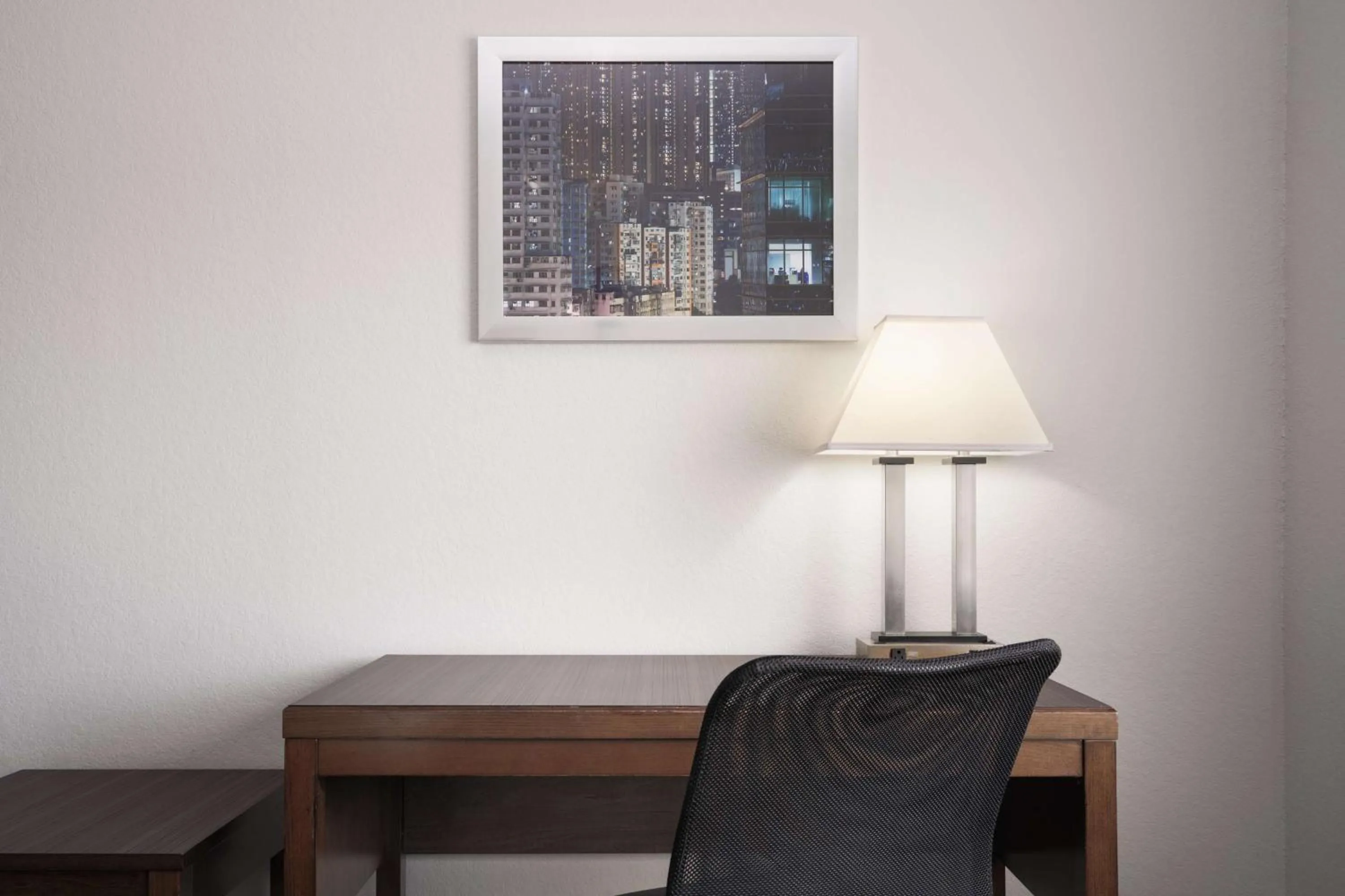 Bedroom in Best Western Plus College Station Inn & Suites