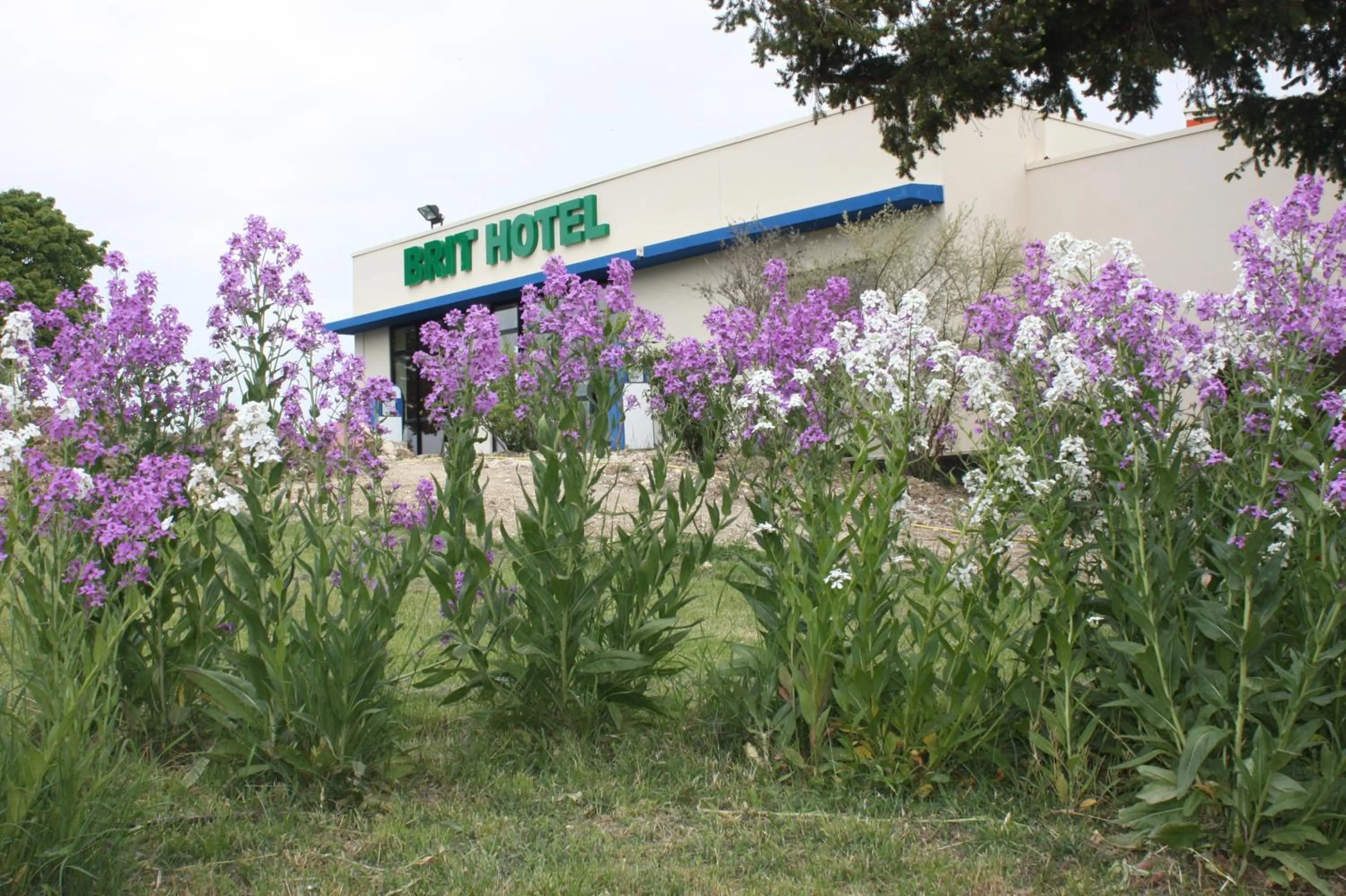 Brit Hotel Montargis