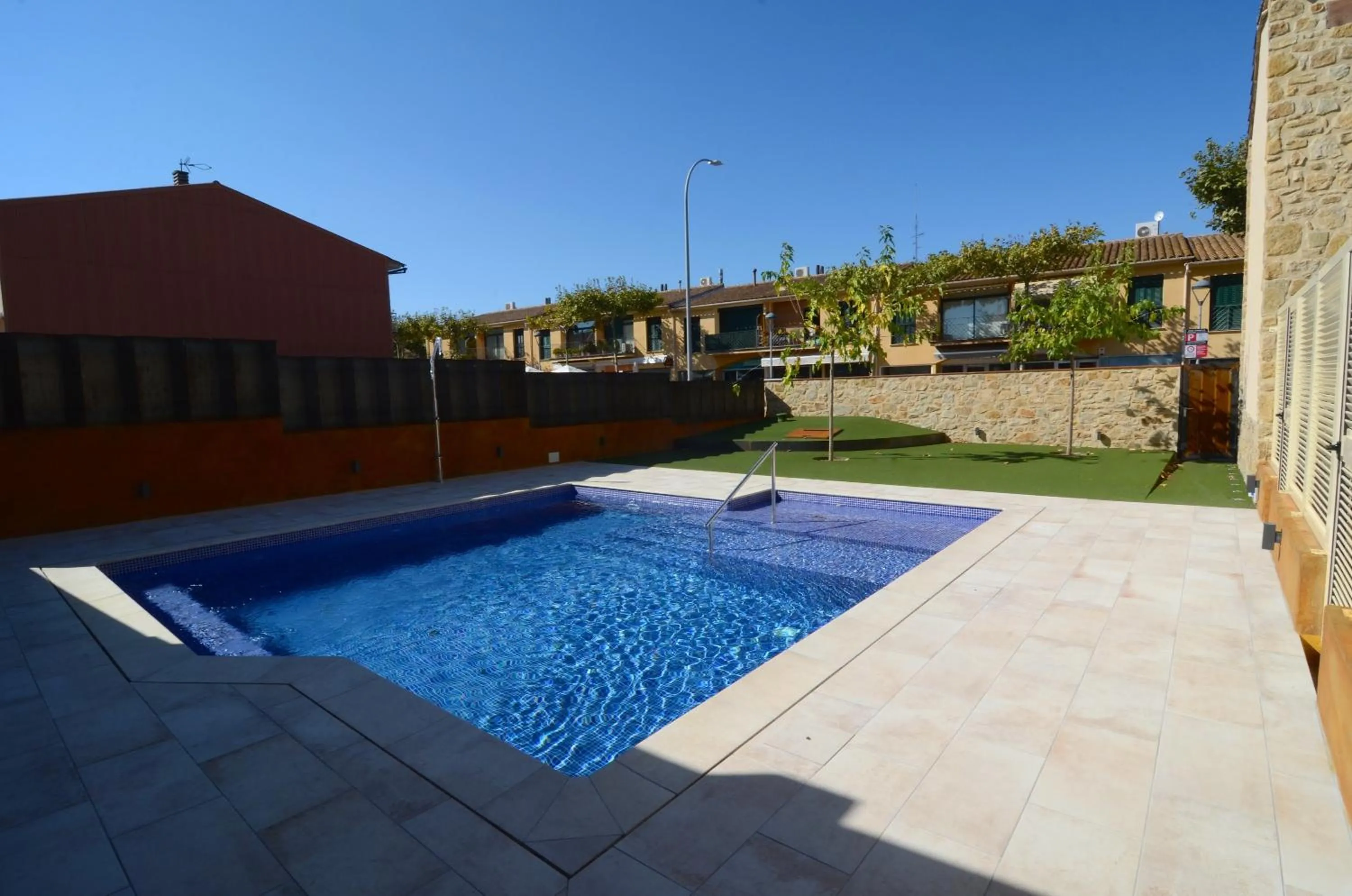 Swimming pool in Petit Pals