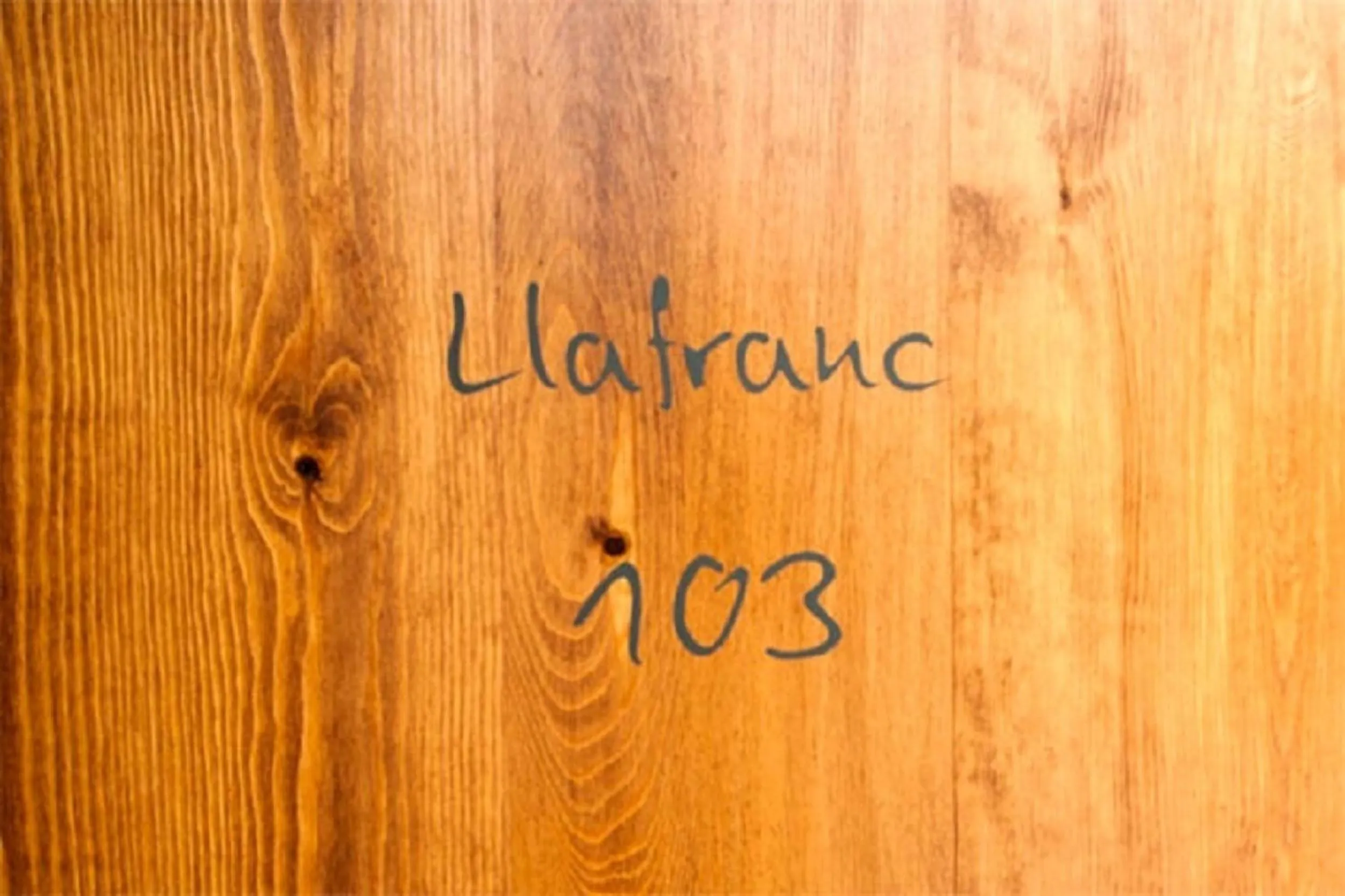 Property logo or sign in Petit Pals