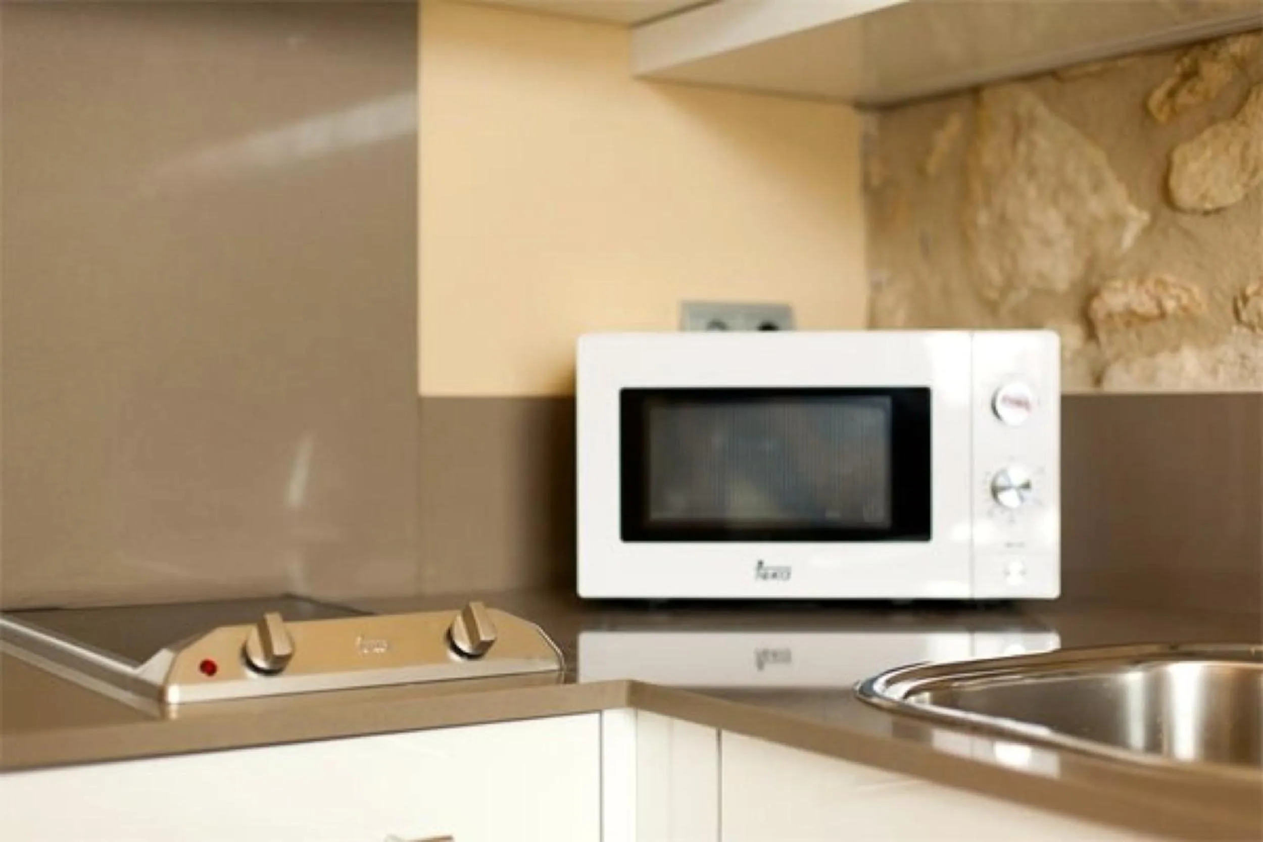 Communal kitchen in Petit Pals