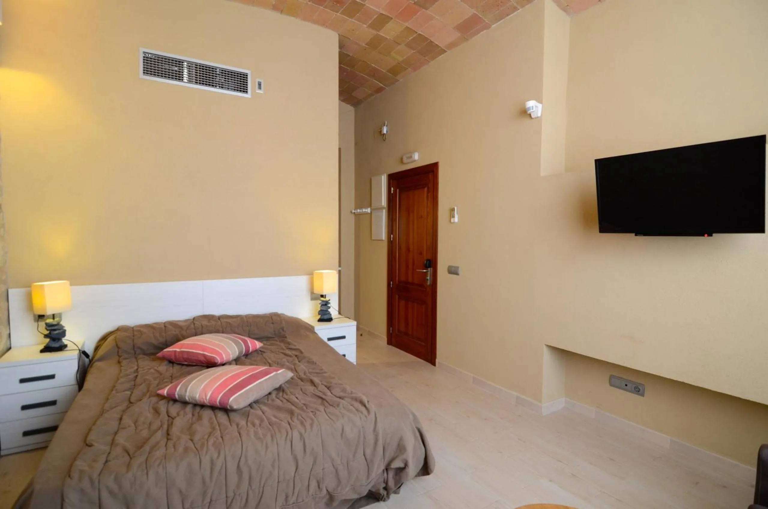 Other, Bed in Petit Pals