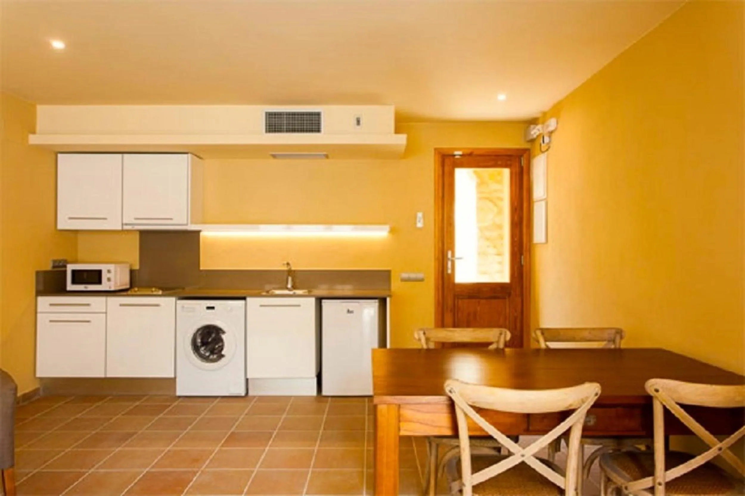 Kitchen or kitchenette in Petit Pals