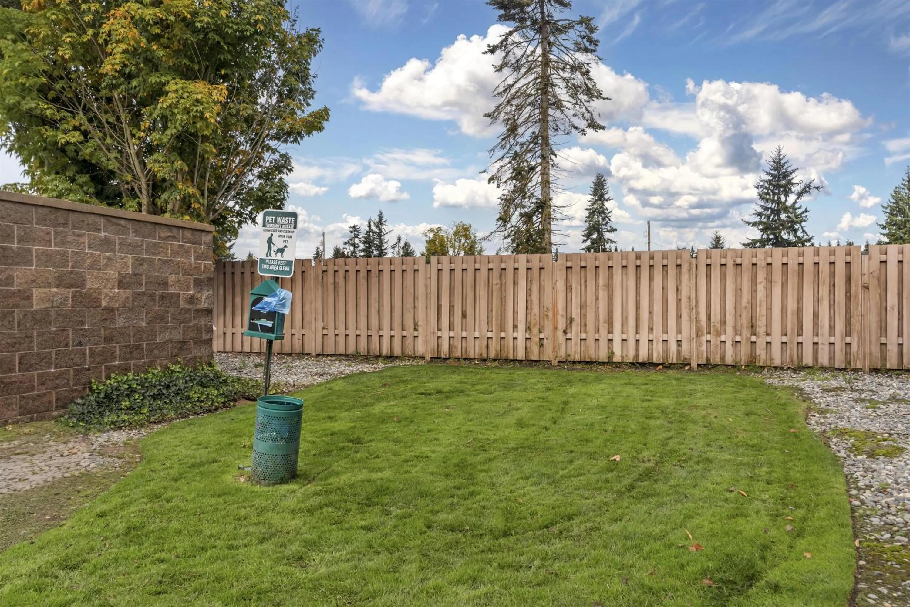 Property building in Best Western Plus Arlington/Marysville