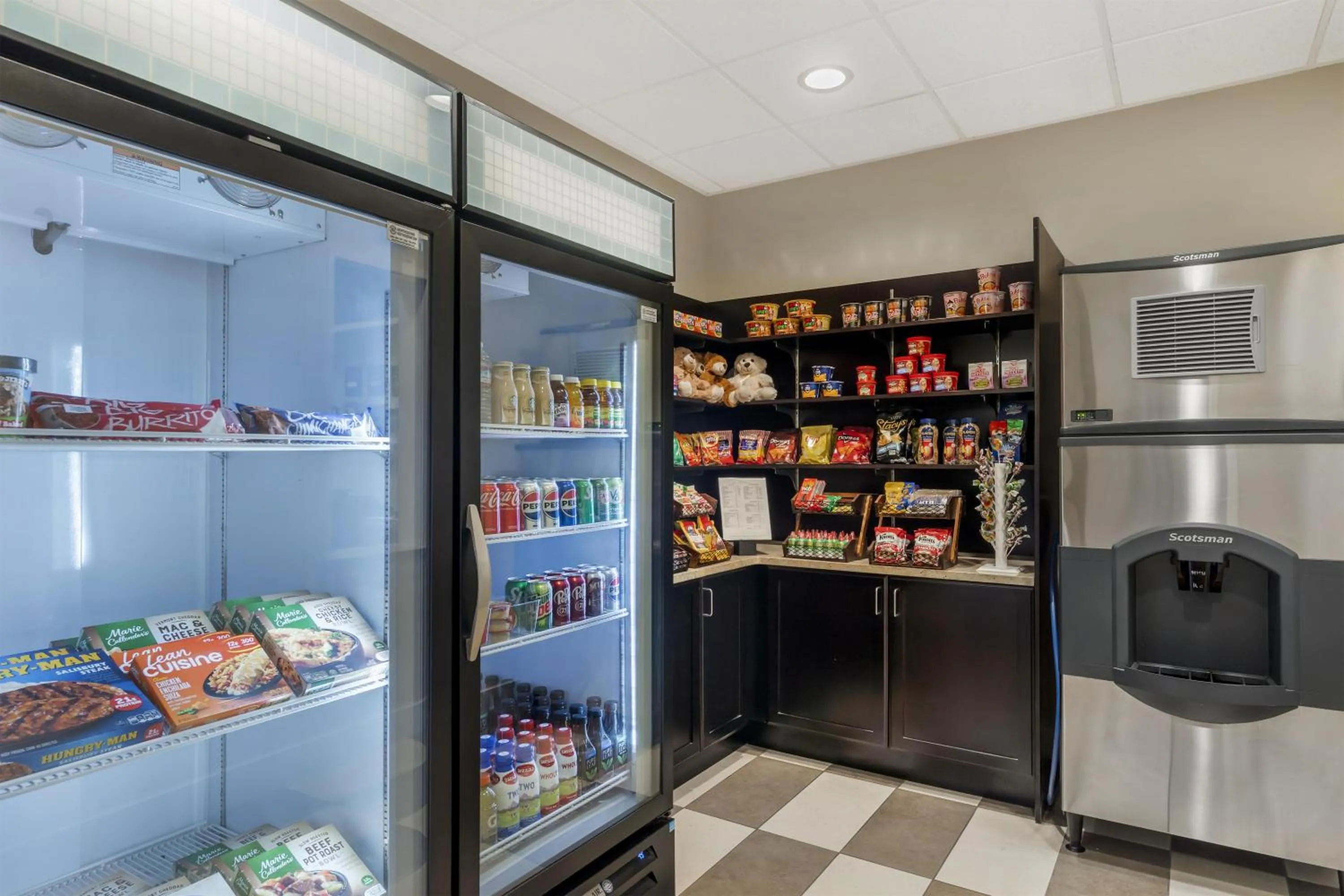 Property building in Best Western Plus Arlington/Marysville