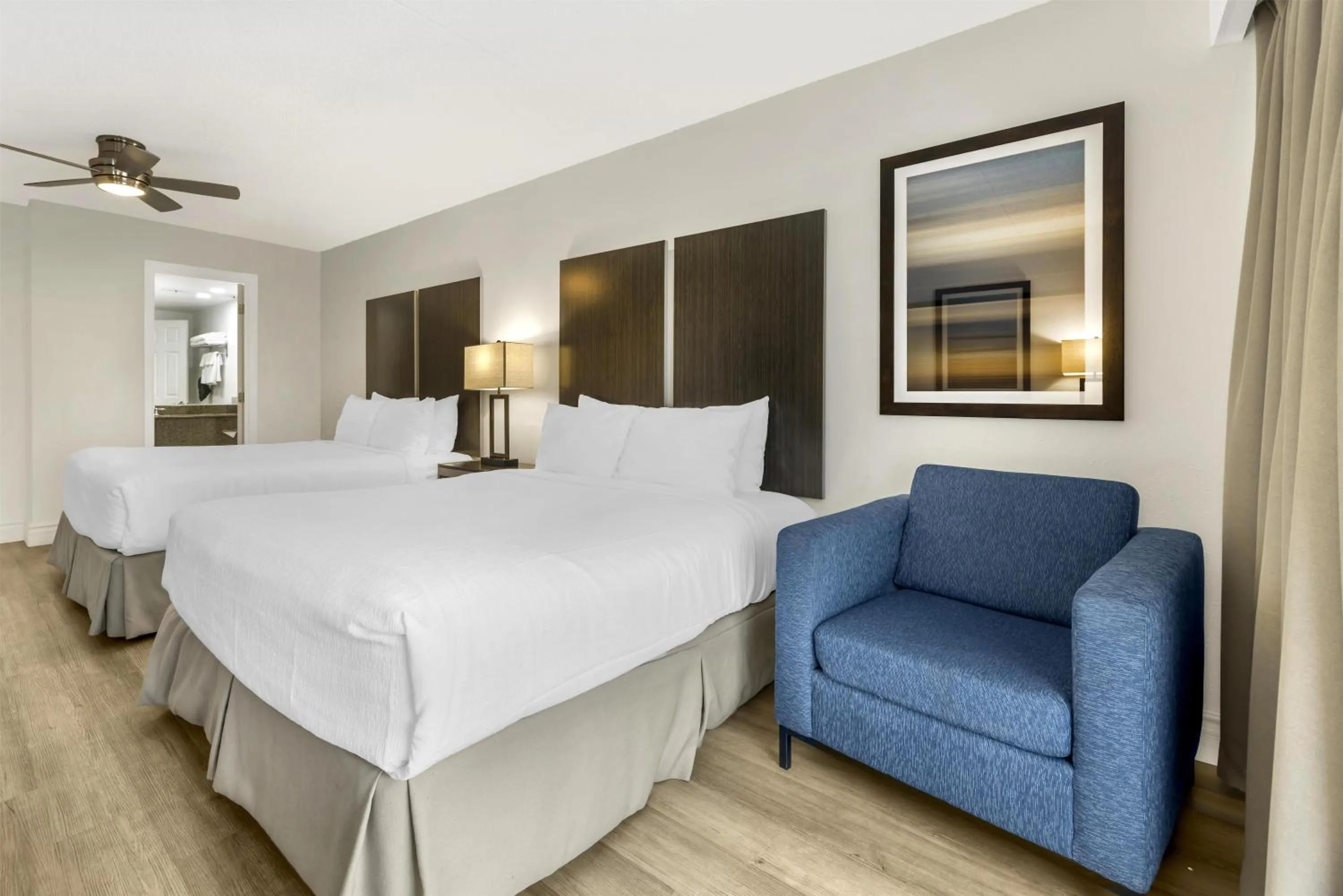 Other, Bed in Best Western Pier Point Inn