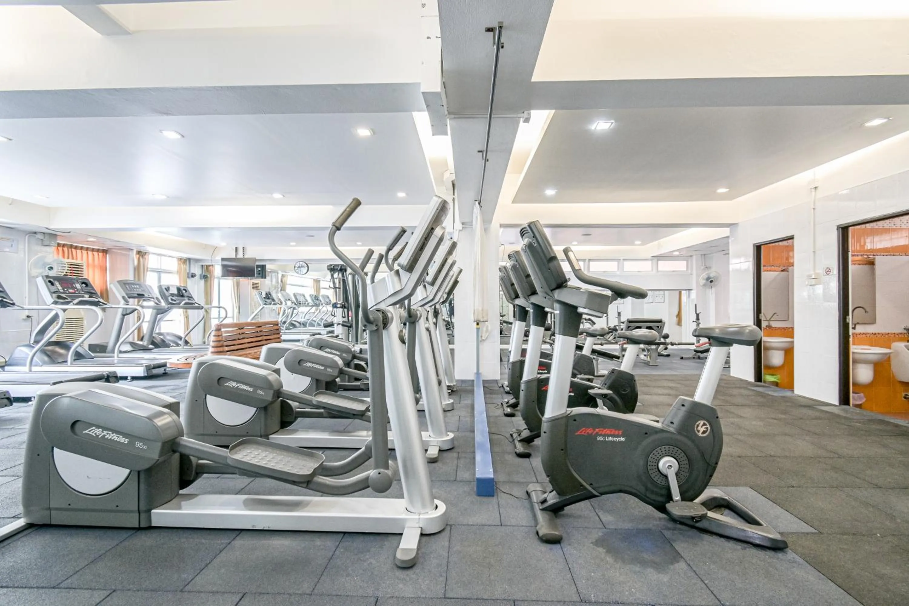 Fitness centre/facilities in AC Habitat Bangkok