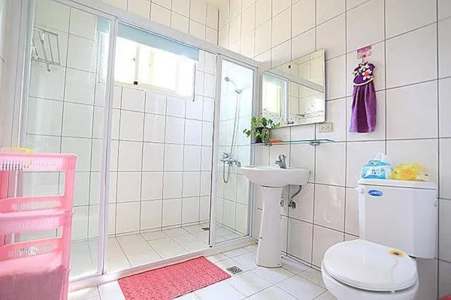 Bathroom in 成功民宿 KM Bed and Breakfast