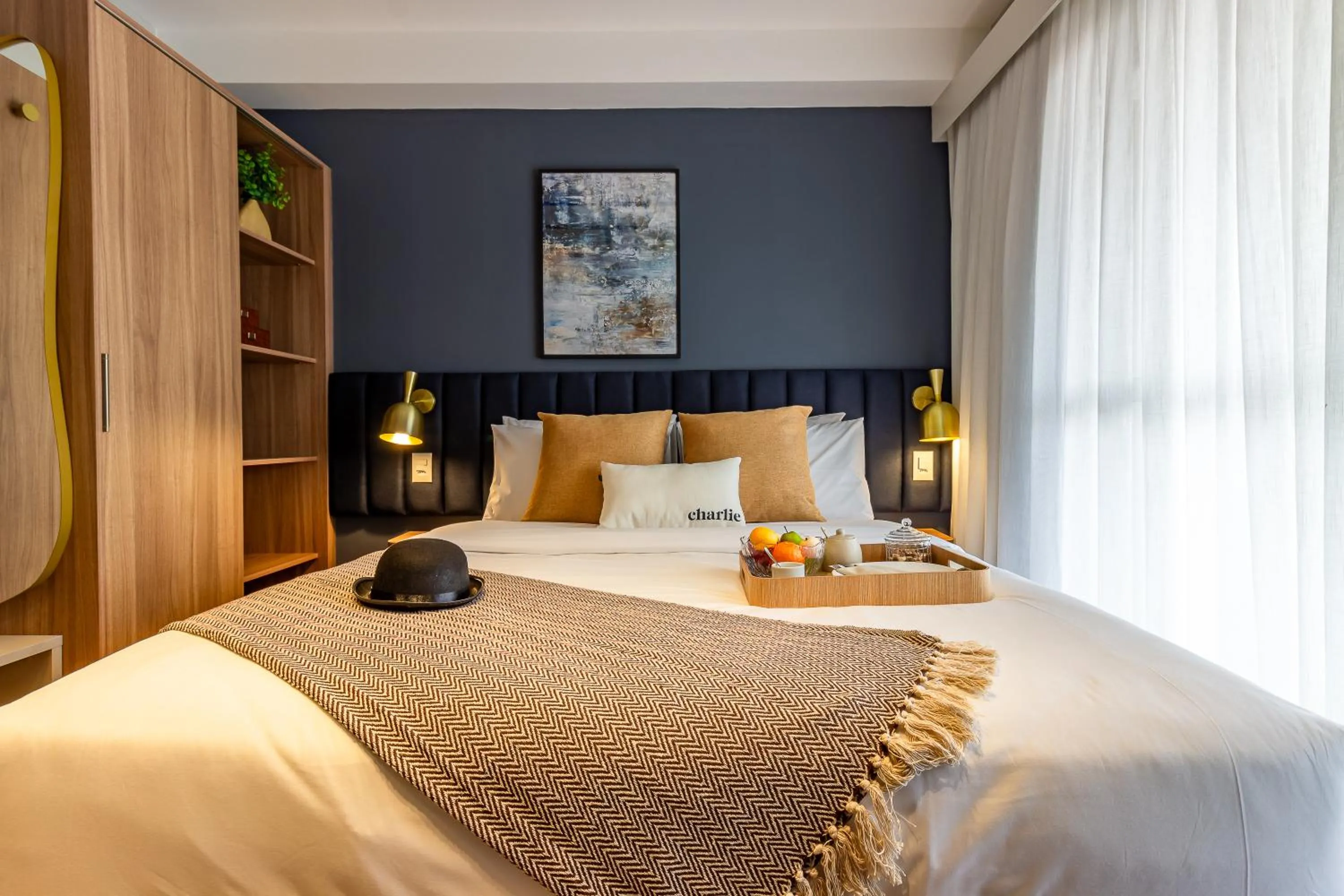 Bed in Charlie Lumiere Klabin