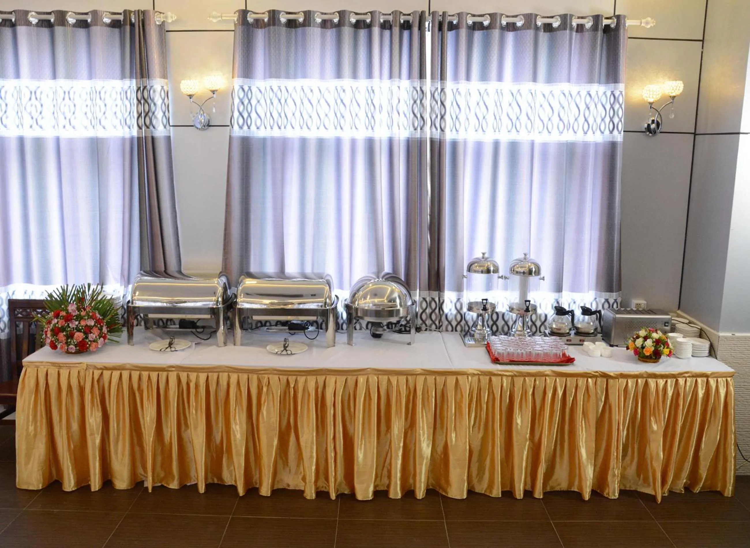 Dining area in Kaung Myint Hotel