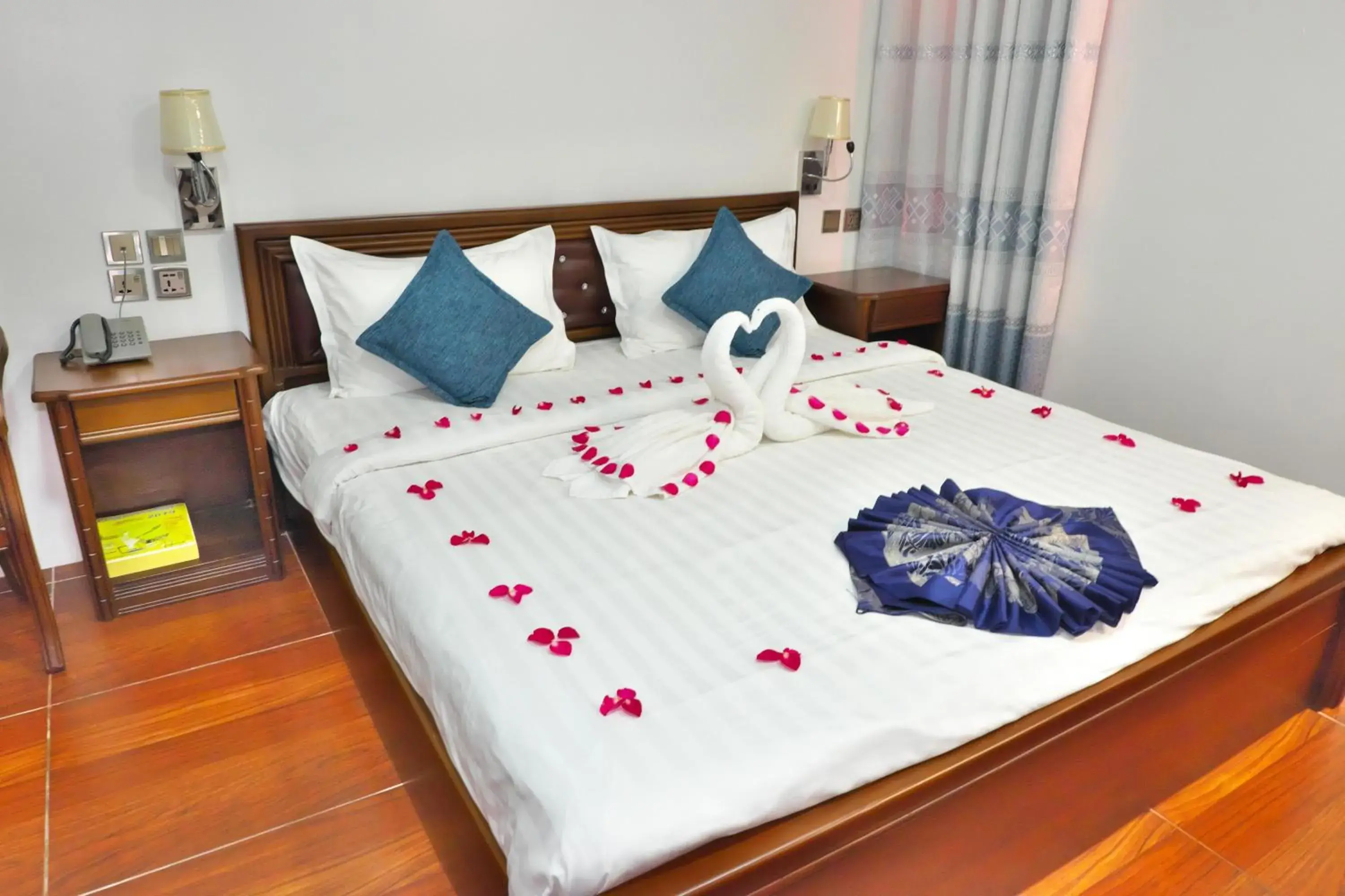 Standard Double or Twin Room in Kaung Myint Hotel Standard Double or Twin Room in Kaung Myint Hotel