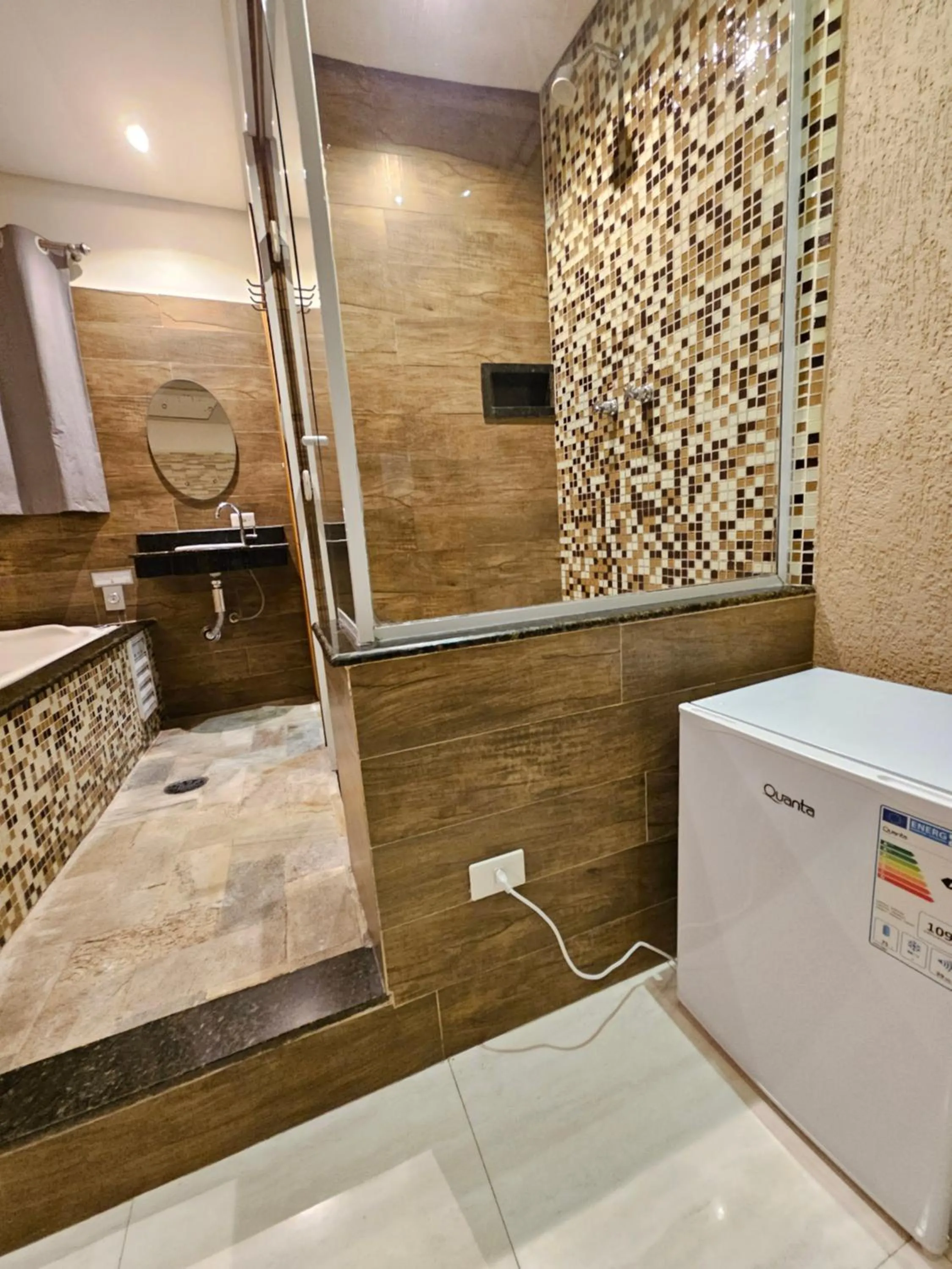 Shower in Hotel Estrela Carapicuíba