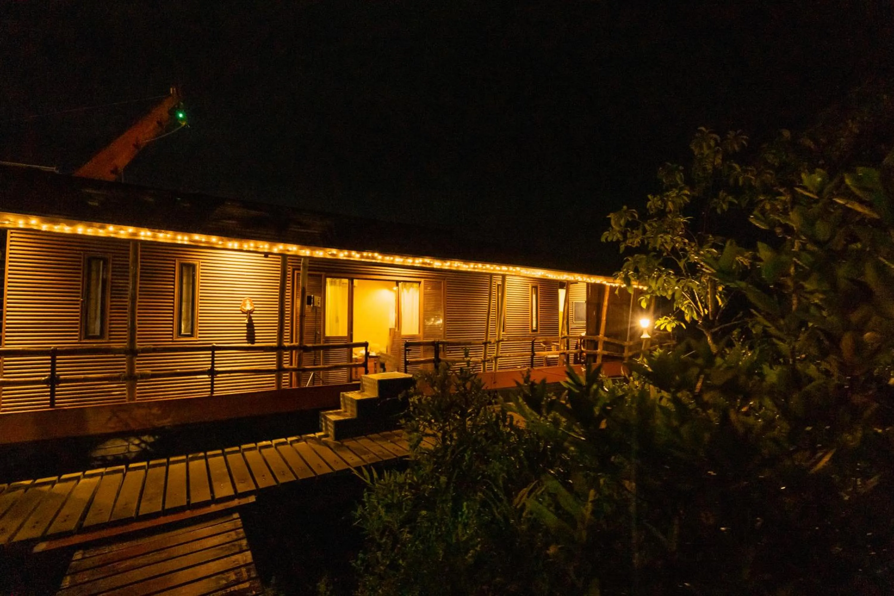 Yathra Houseboat