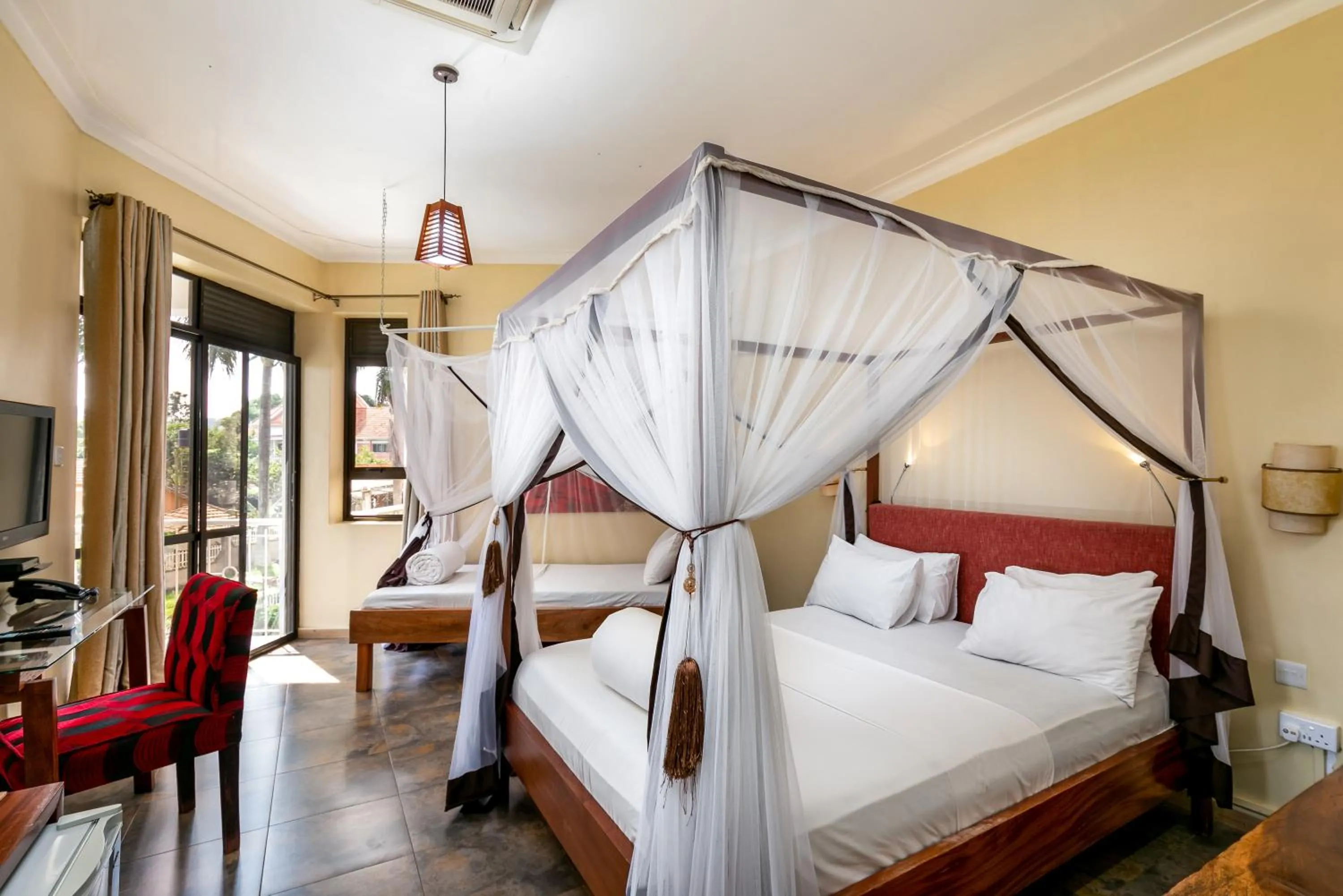 Bedroom, Bed in 2 Friends Beach Hotel