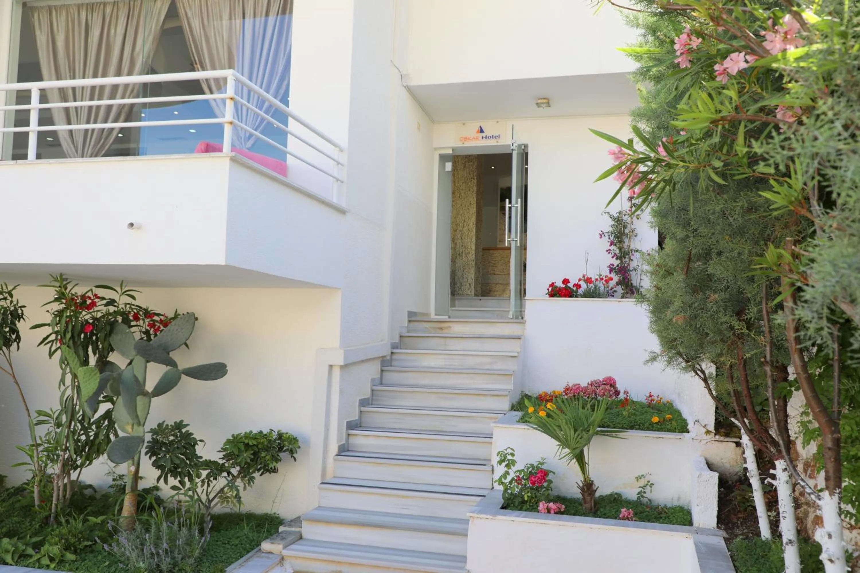 Patio in Oskar Hotel