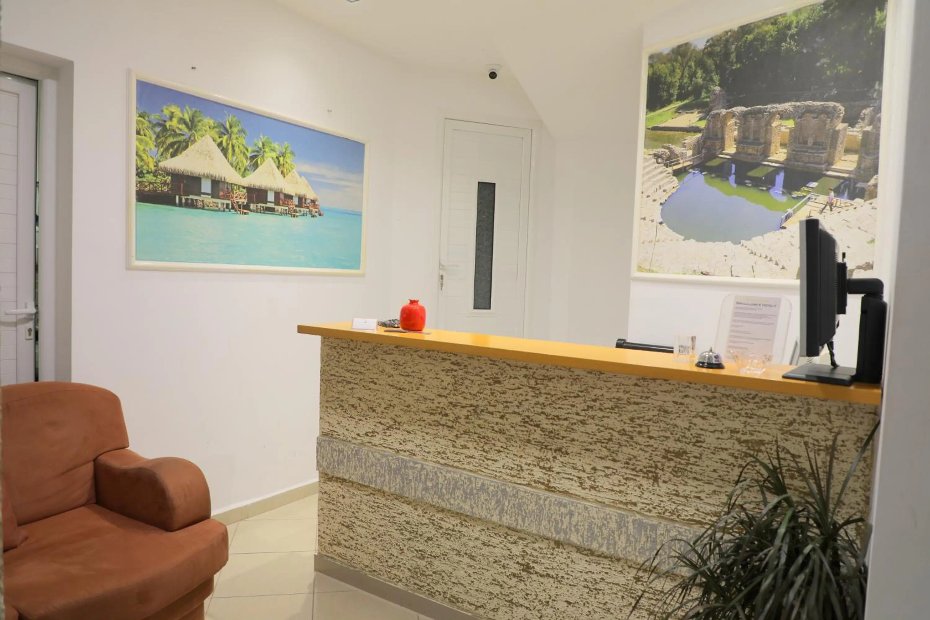 Lobby or reception in Oskar Hotel