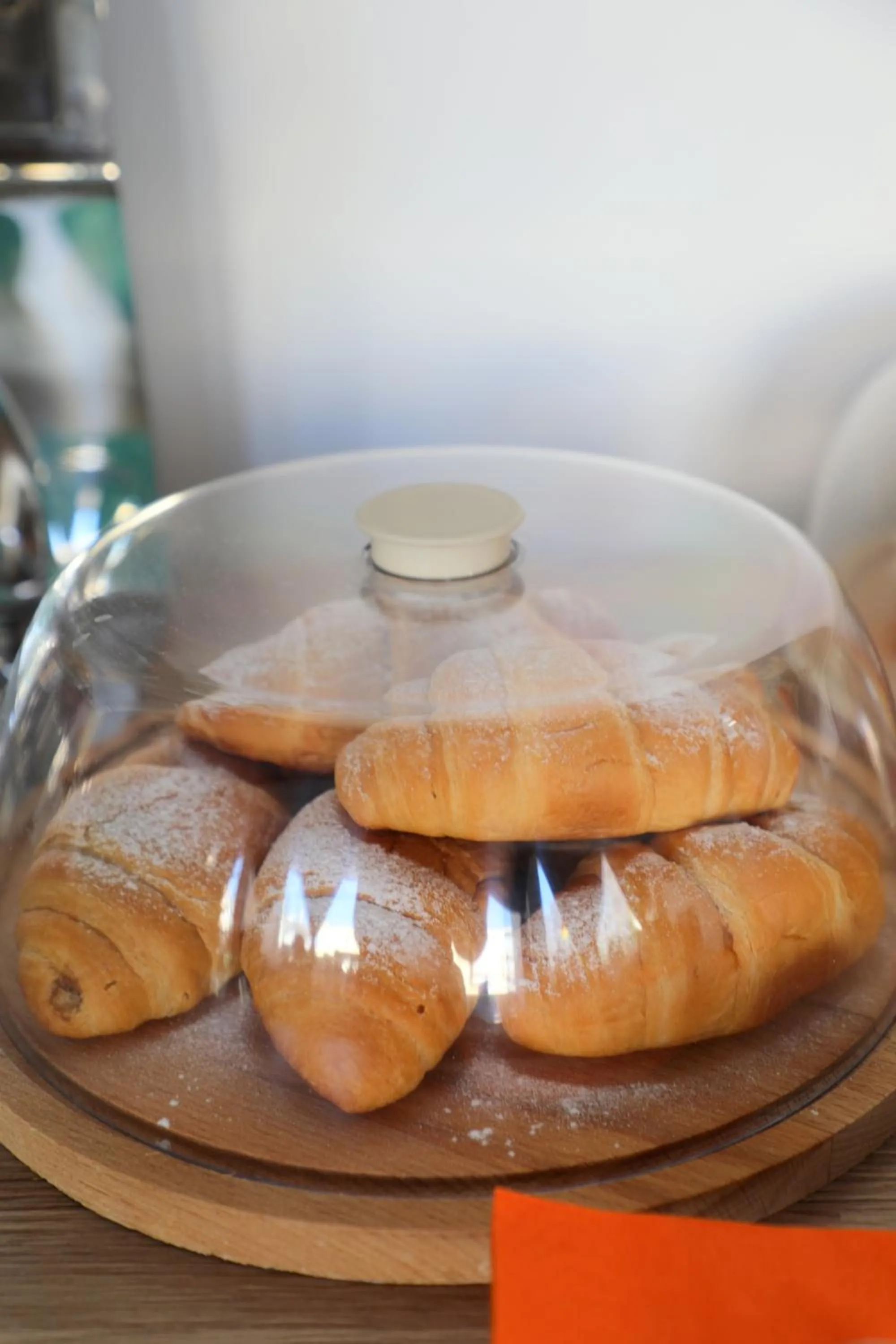 Food and drinks in Oskar Hotel