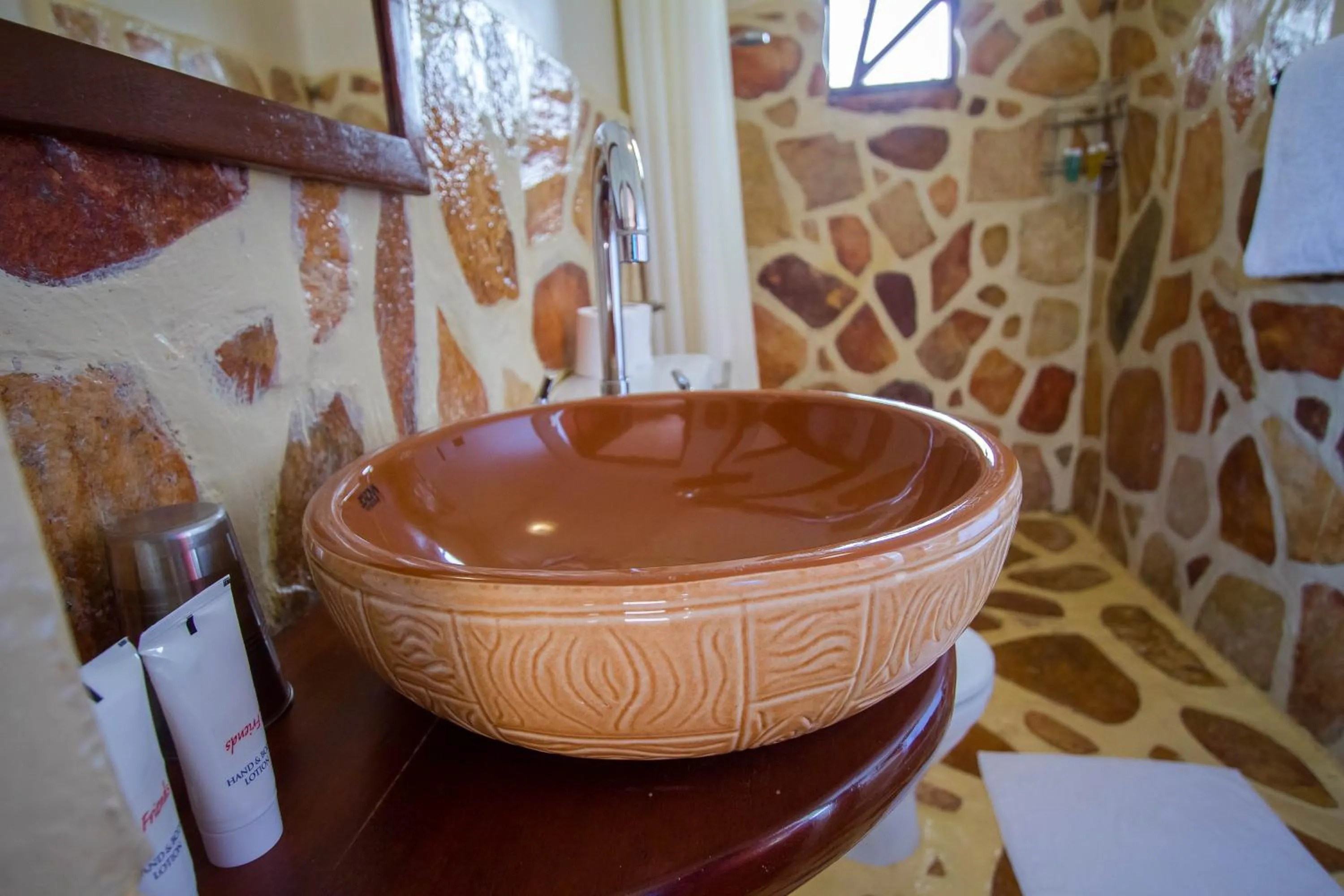 Bathroom in 2 Friends Guest House