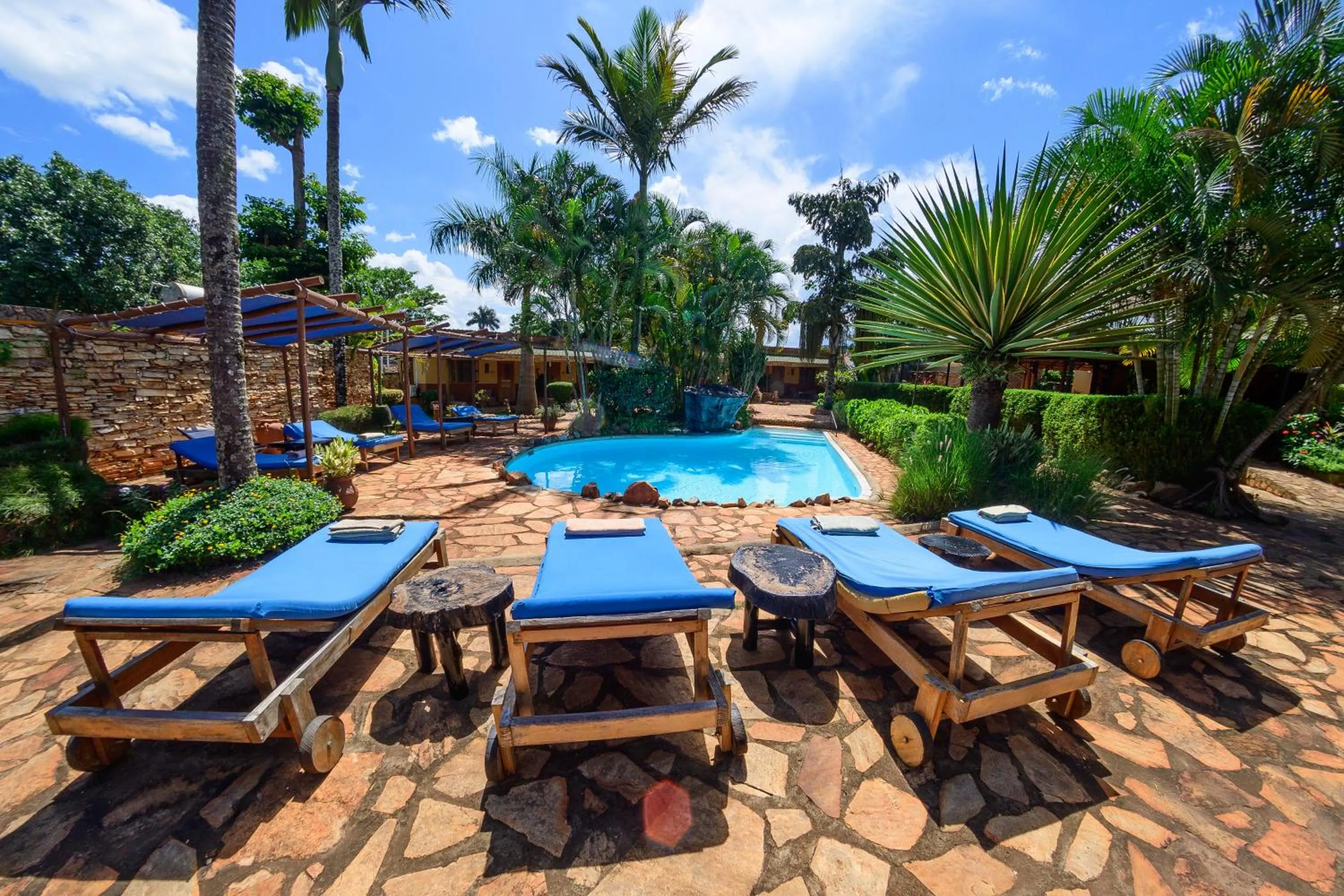 2 Friends Guest House