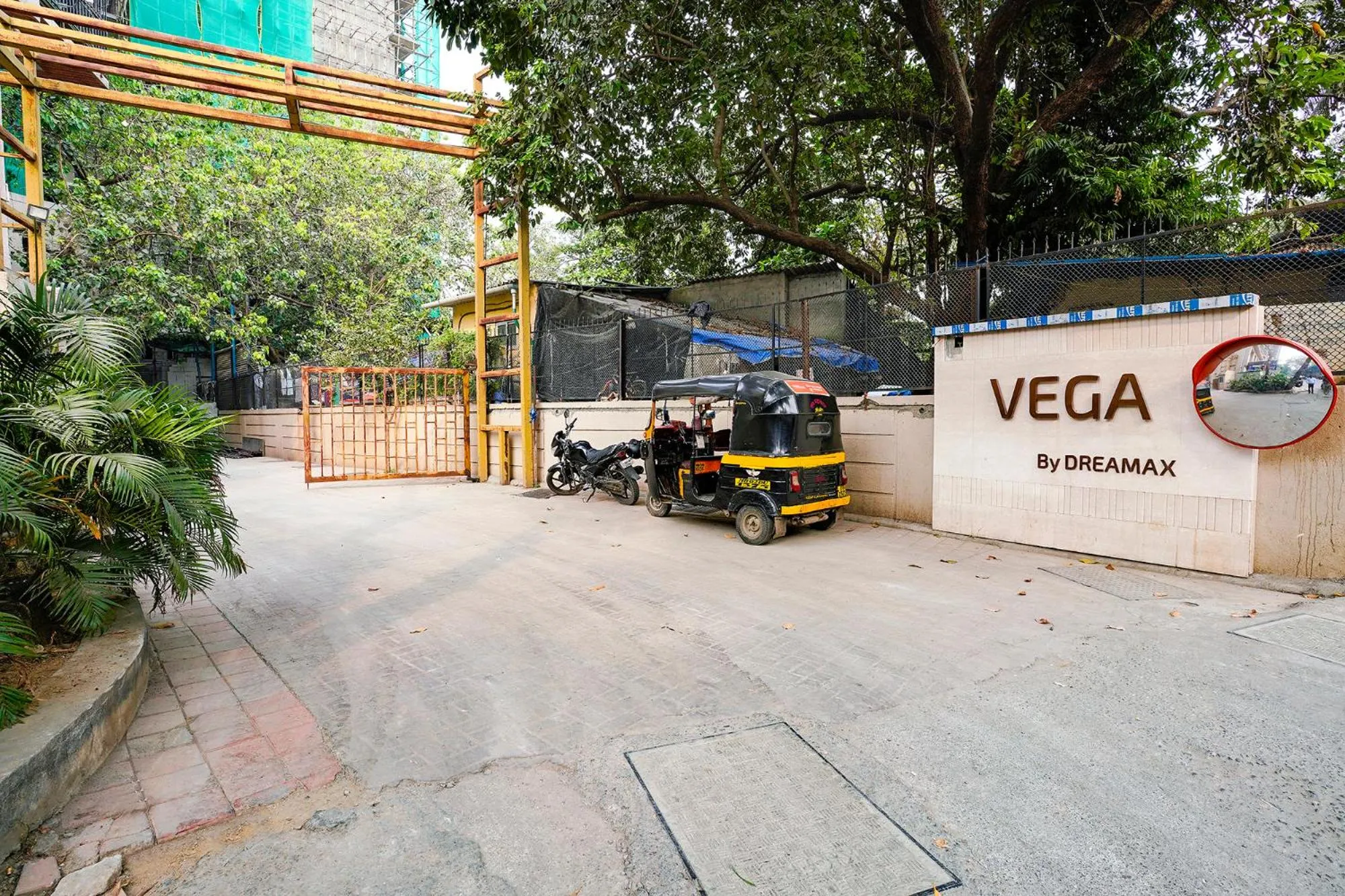 Property building in Via Freedom International