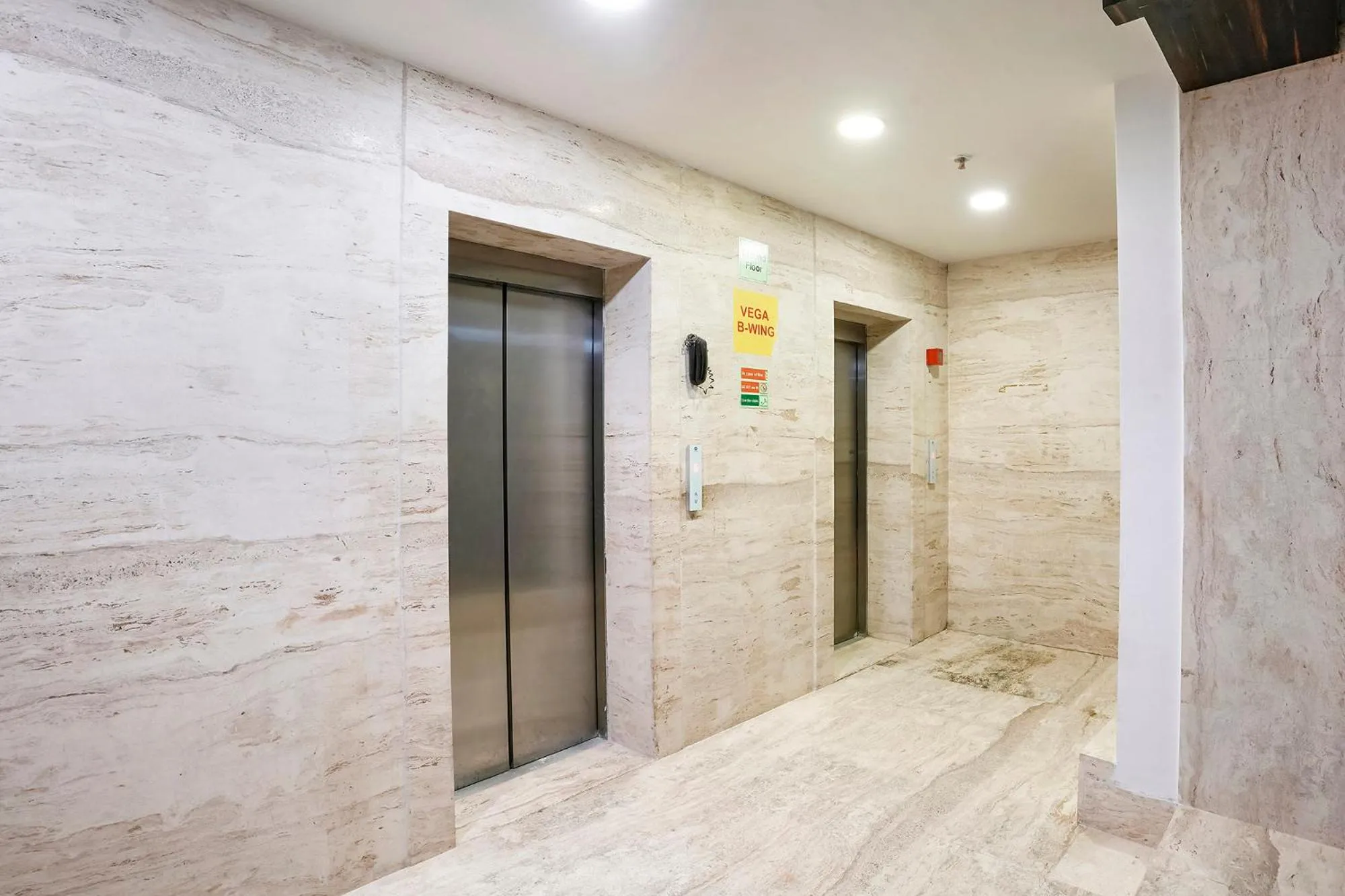 elevator in Via Freedom International