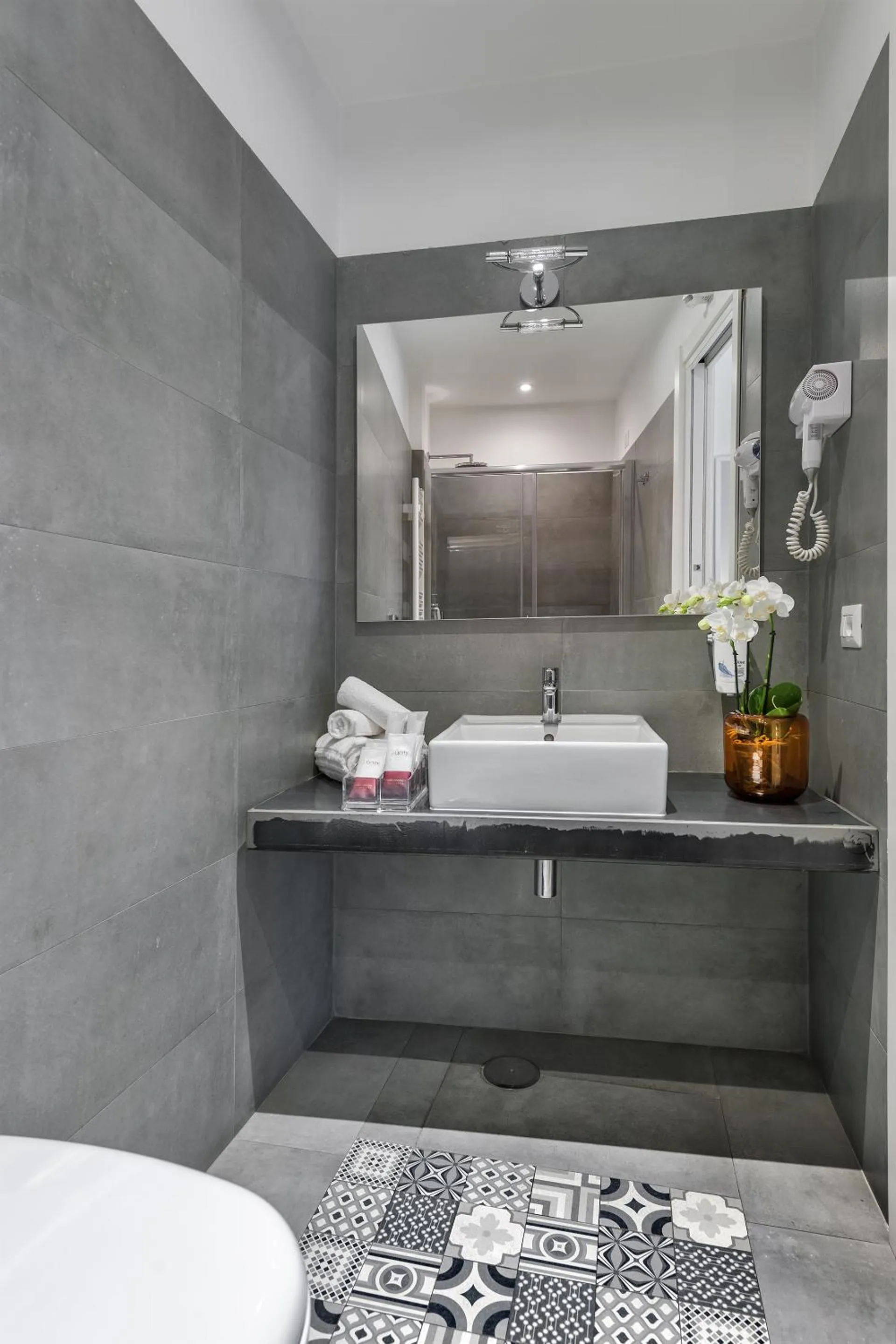 Bathroom in DA ME Suites