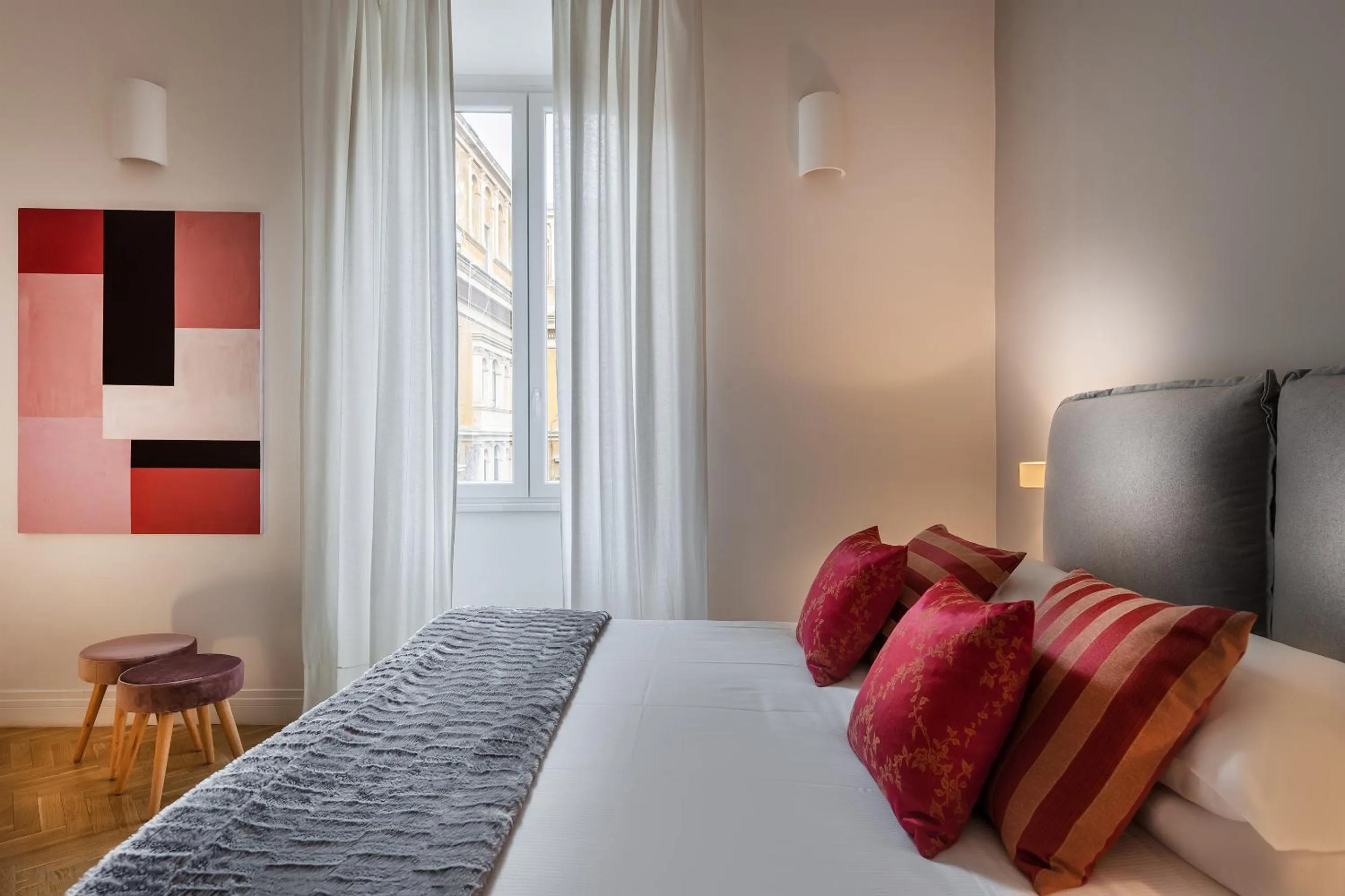 Photo of the whole room, Bed in DA ME Suites