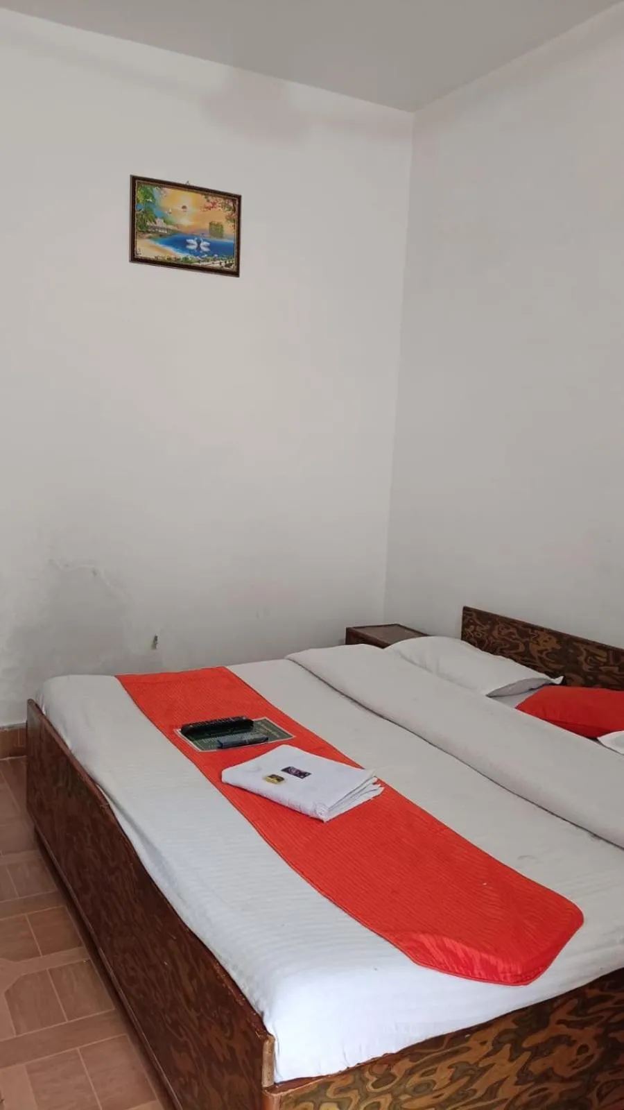 Photo of the whole room in Hotel Taj Himalaya