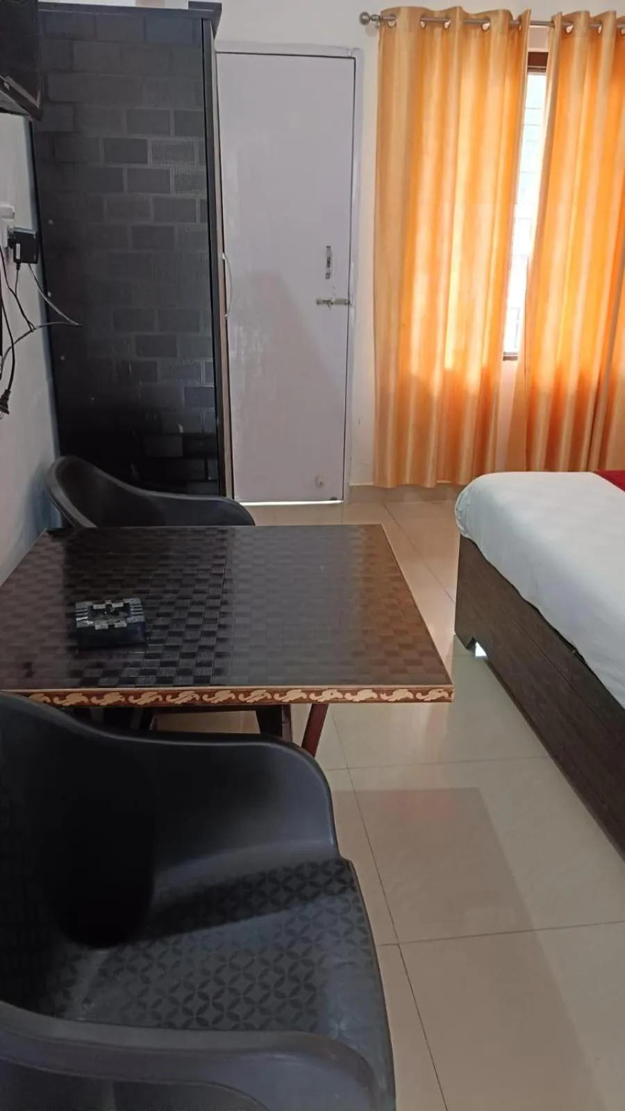 Bed in Hotel Taj Himalaya