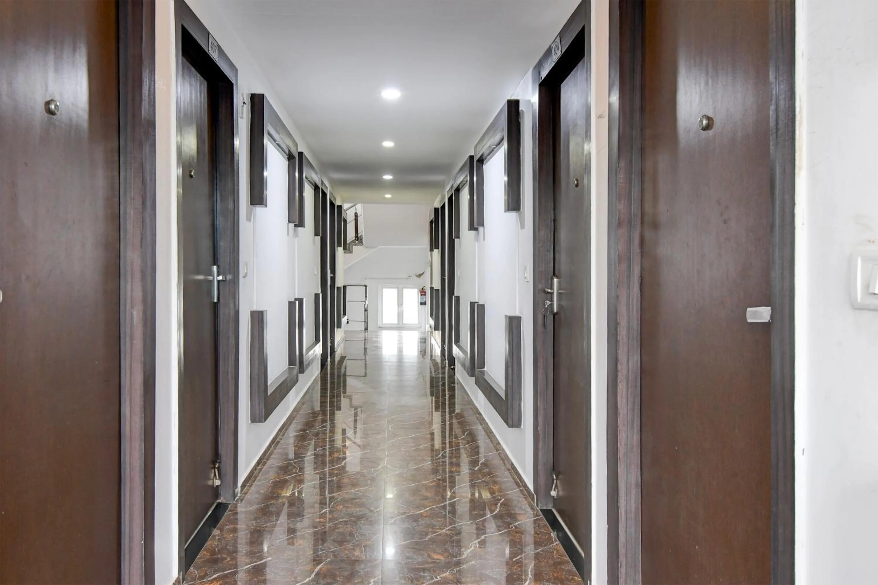 Lobby or reception in FabHotel Prime Eco Park - New Town