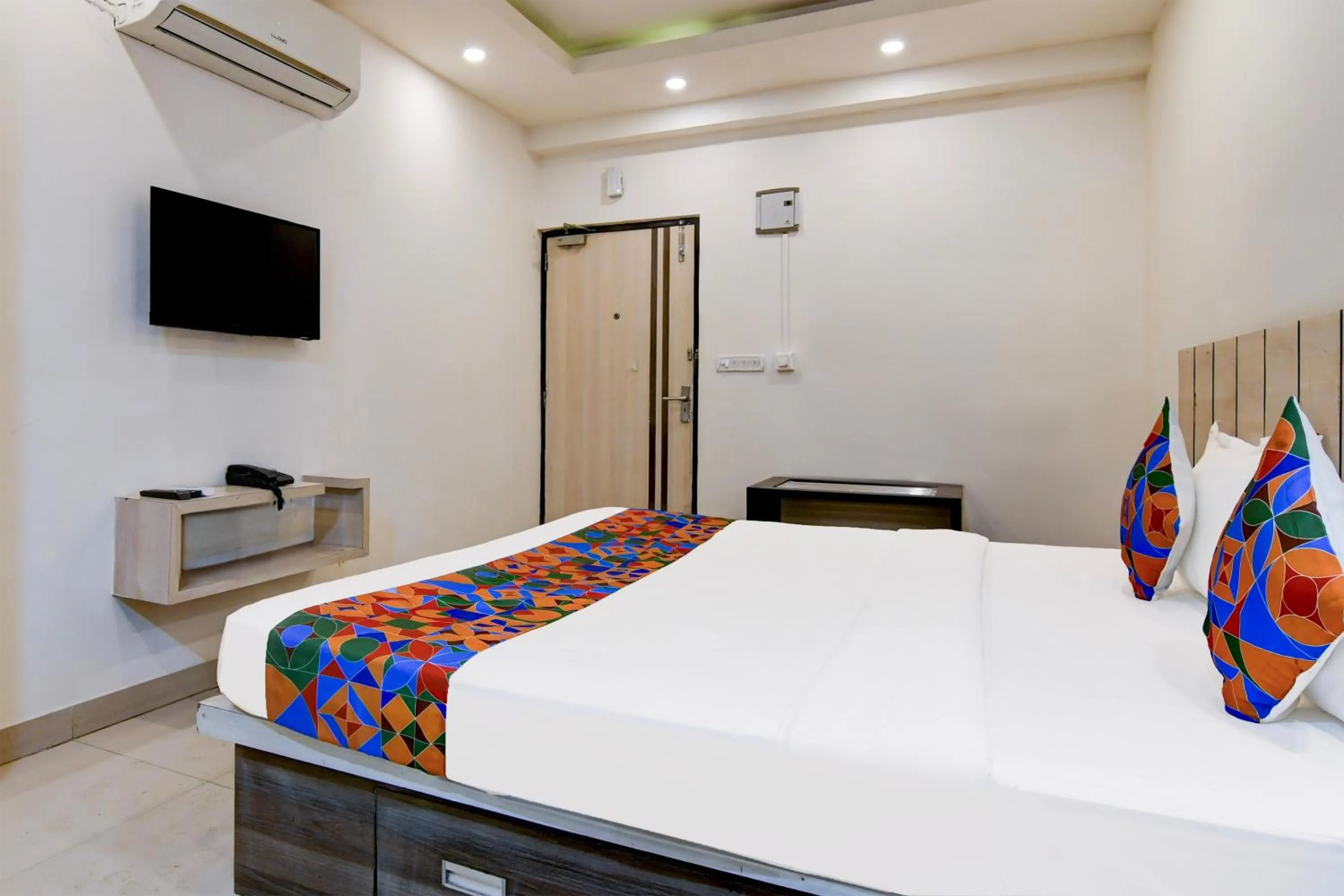 Bed in FabHotel Prime Eco Park - New Town