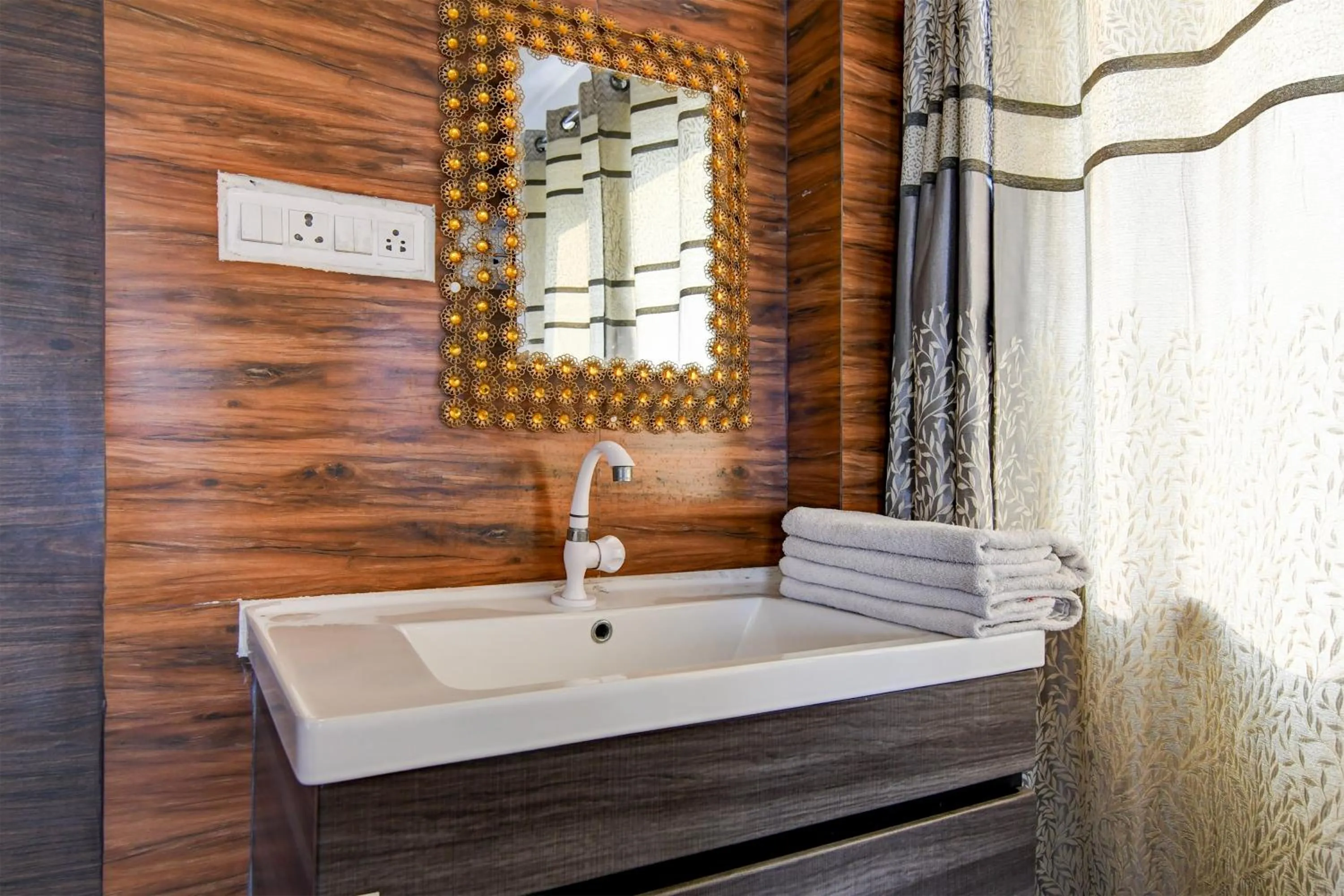 Bathroom in FabHotel Prime Eco Park - New Town