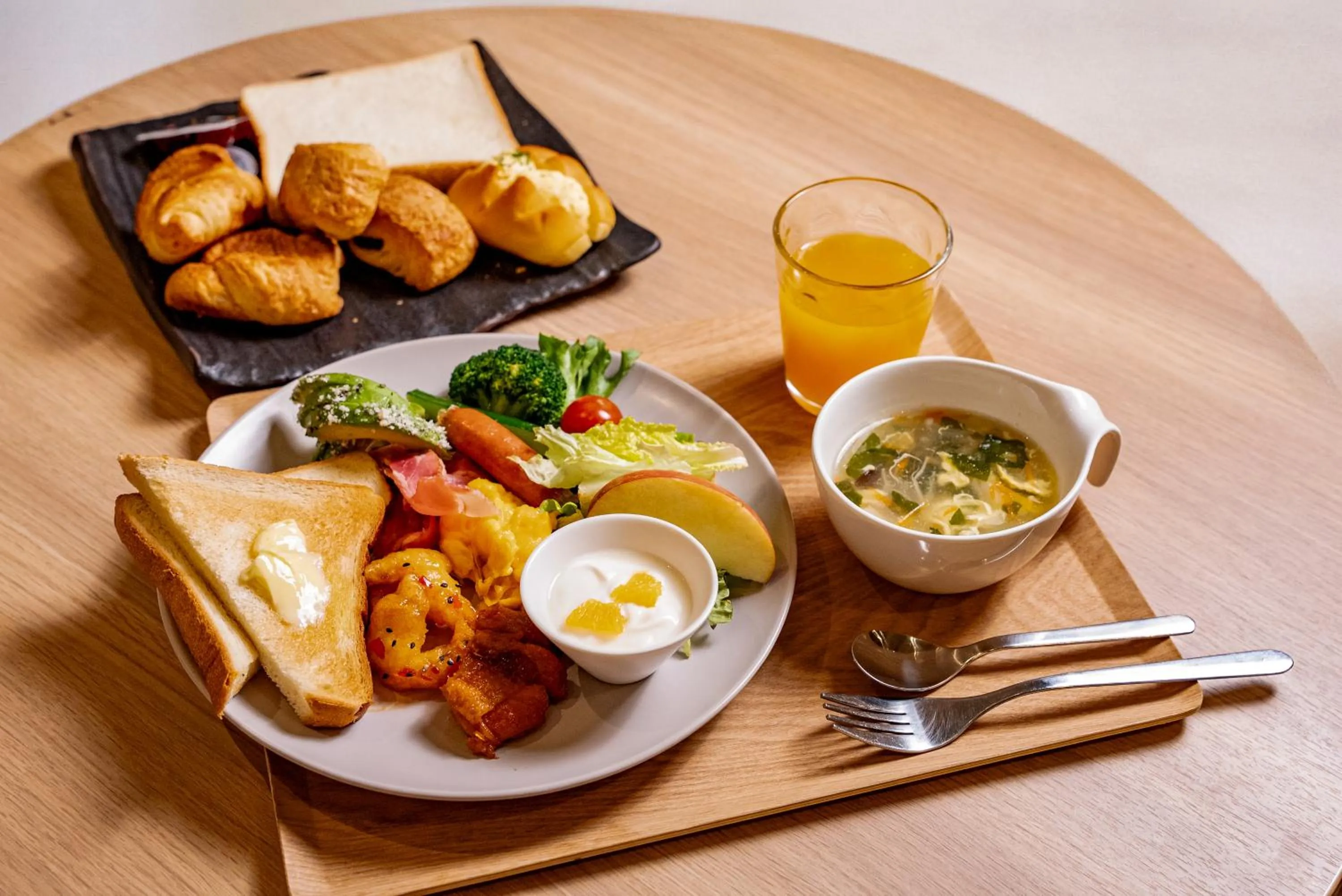 Buffet breakfast in Hotel S-Presso South II